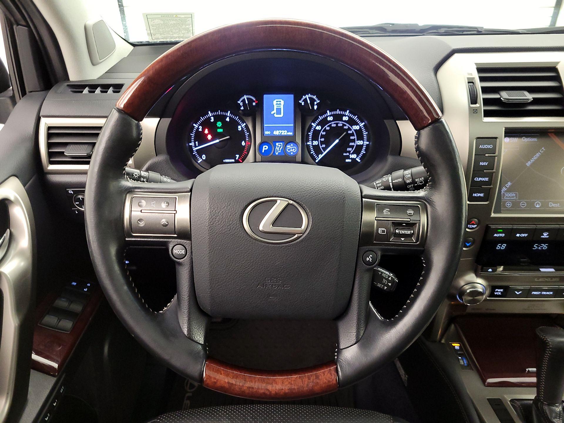 Thumbnail: 2015 Lexus GX - 10
