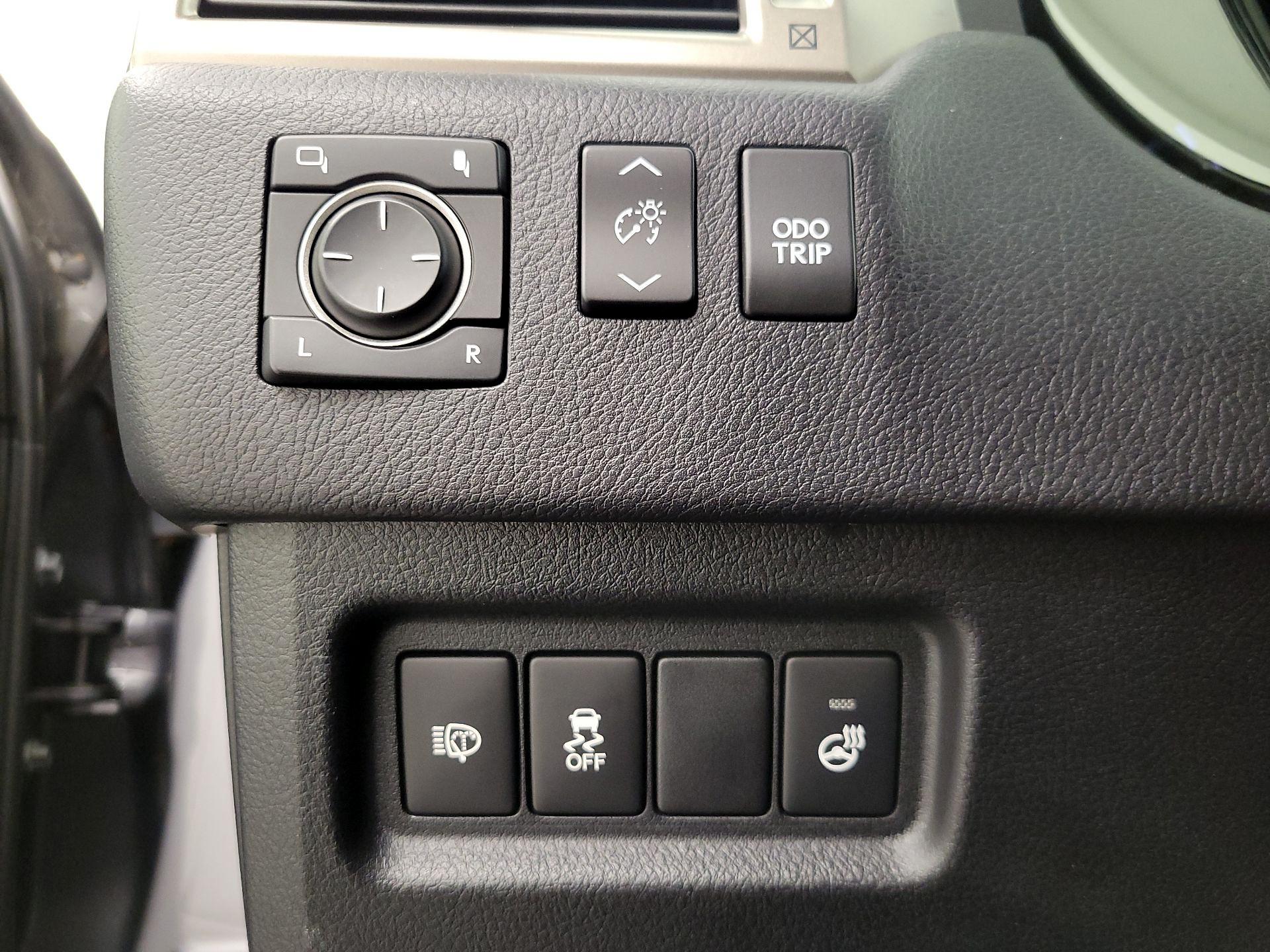 Thumbnail: 2015 Lexus GX - 13