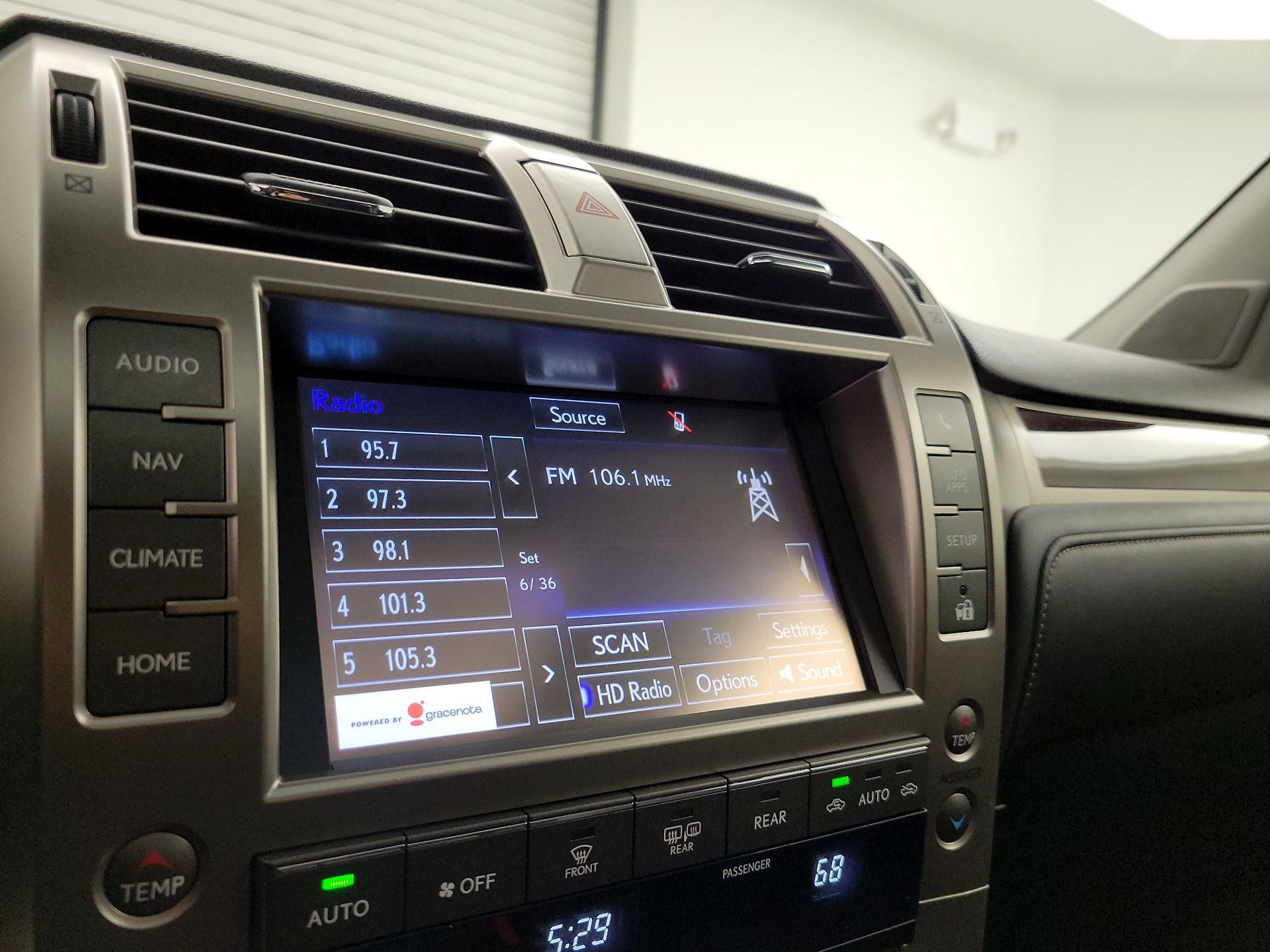 Thumbnail: 2015 Lexus GX - 16