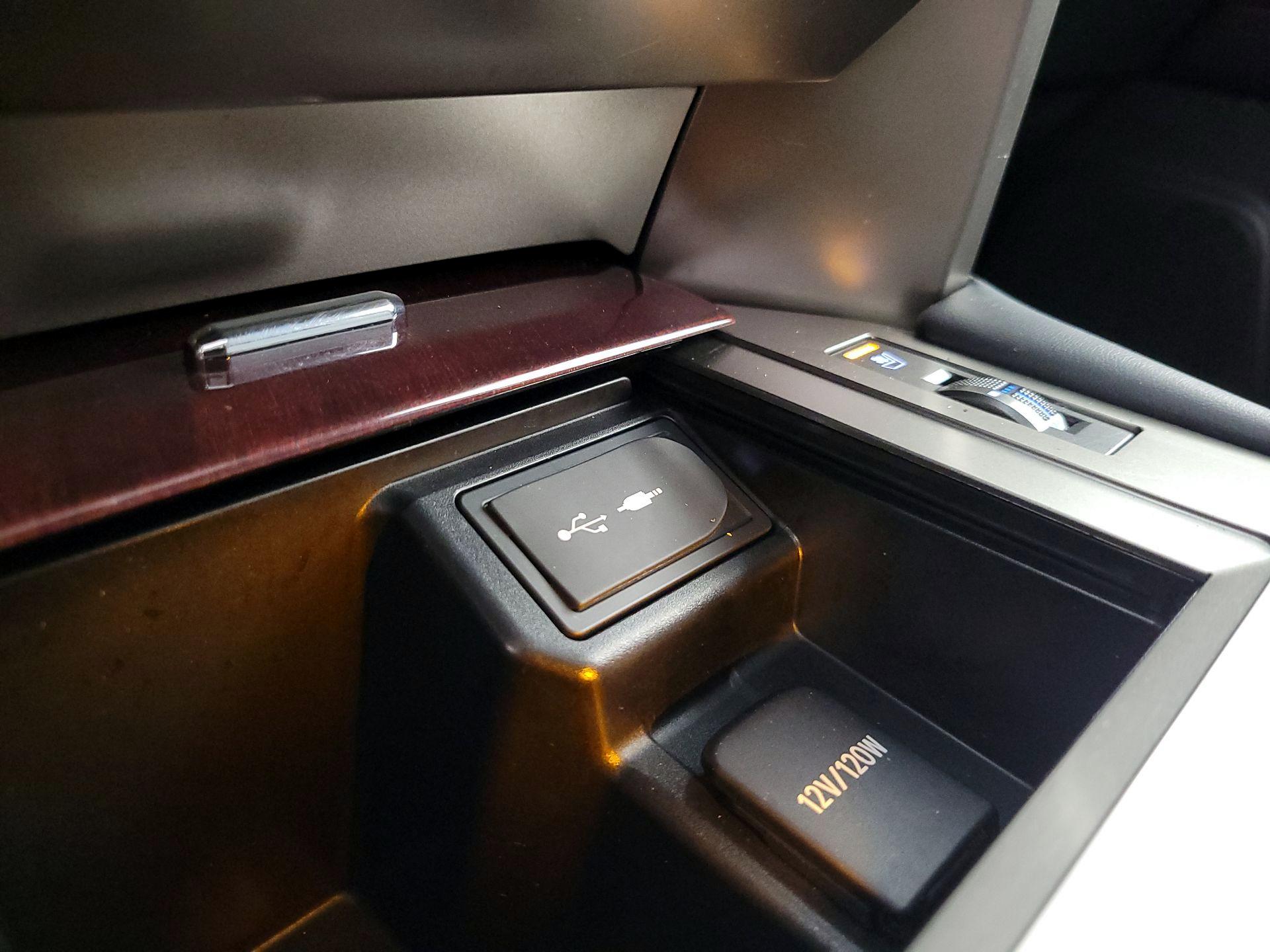 Thumbnail: 2015 Lexus GX - 19