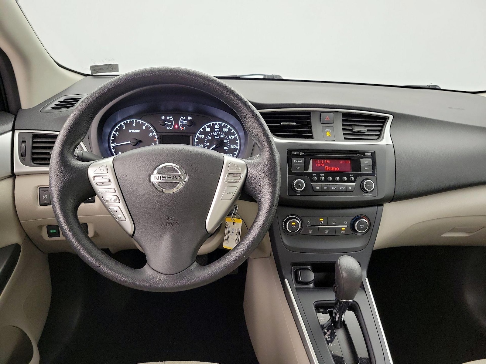 2016 Nissan Sentra S - Photo 11