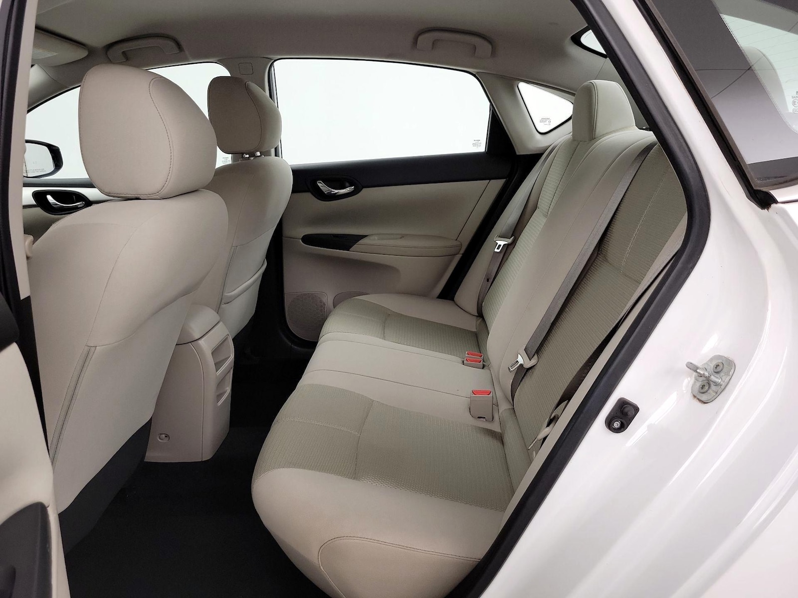 2016 Nissan Sentra S - Photo 19
