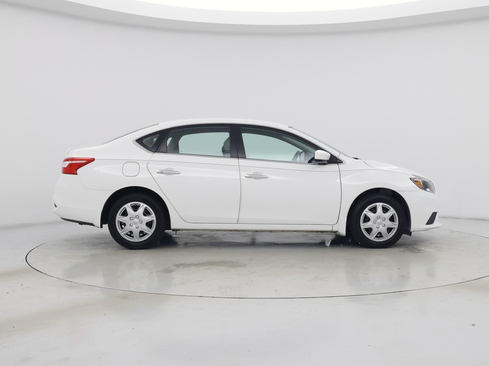 2016 Nissan Sentra S - Photo 8
