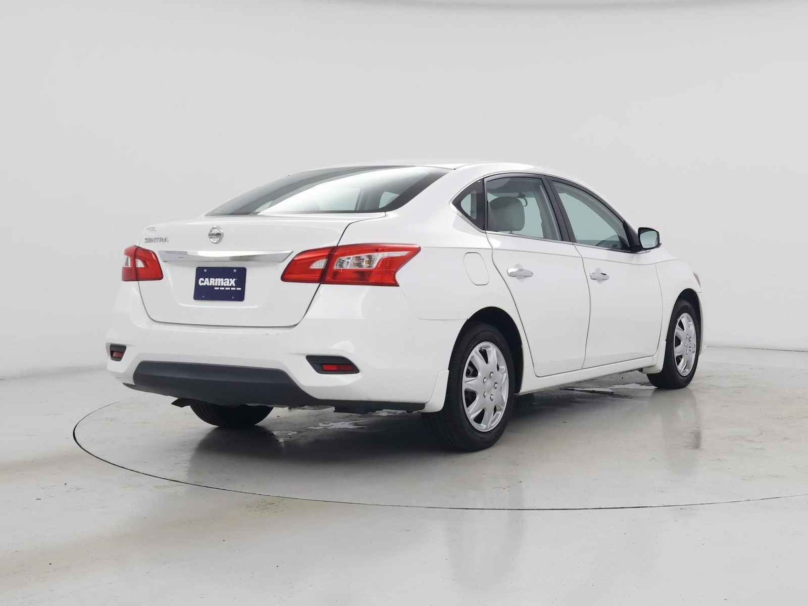 2016 Nissan Sentra S - Photo 9