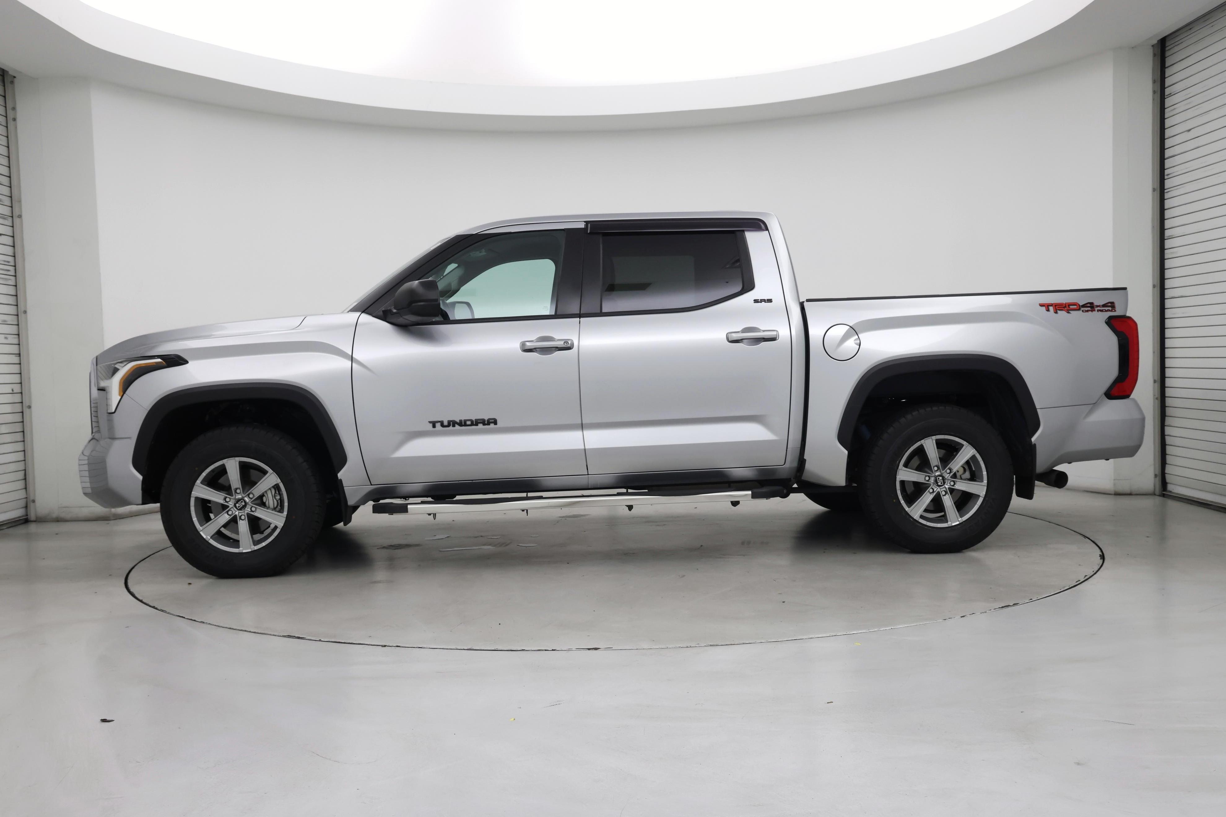 Thumbnail: 2024 Toyota Tundra - 3