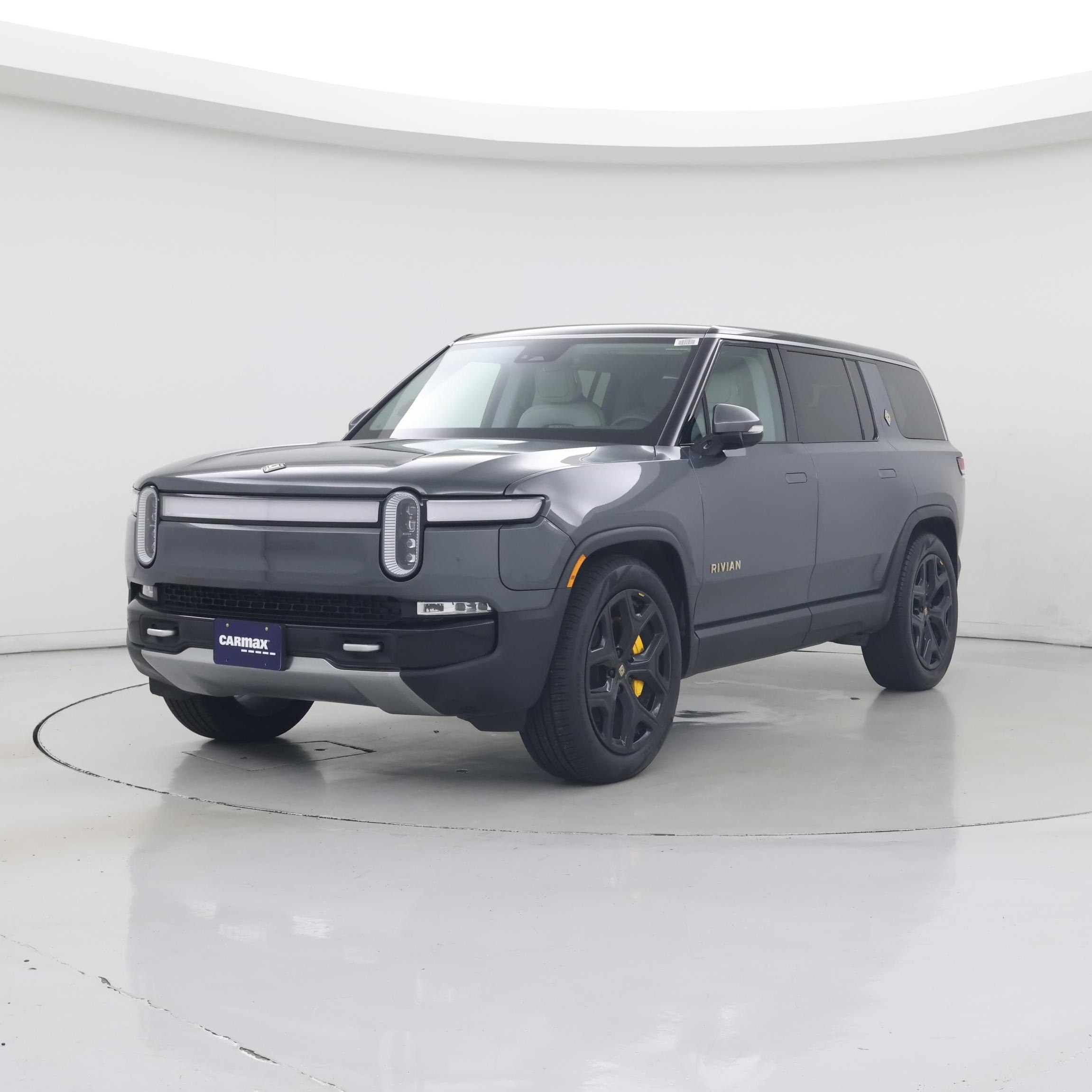 Thumbnail: 2023 Rivian R1S - 4
