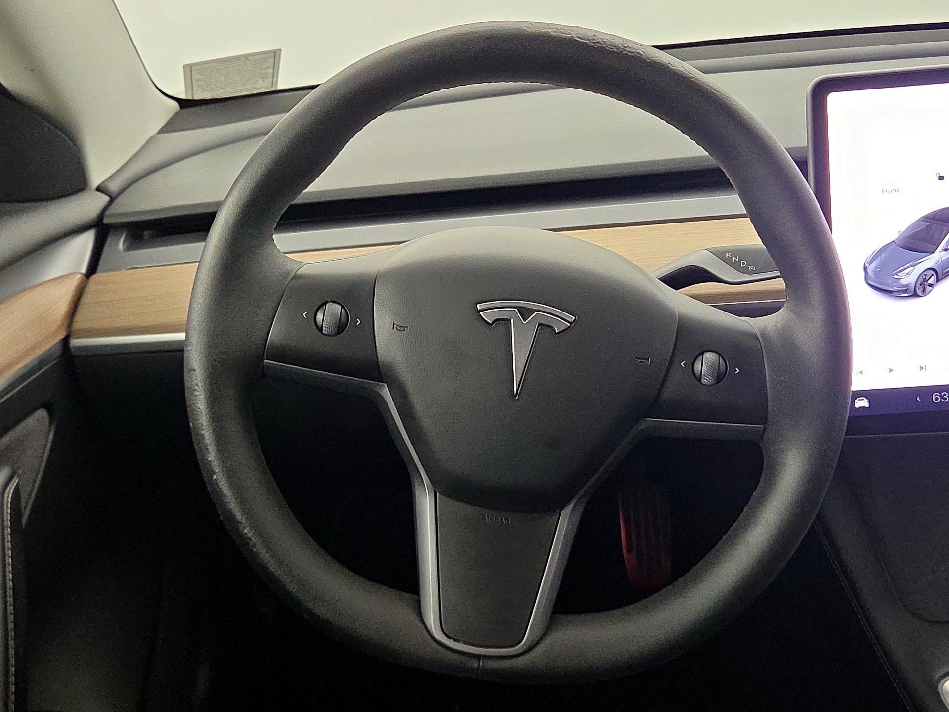 Thumbnail: 2023 Tesla Model 3 - 10