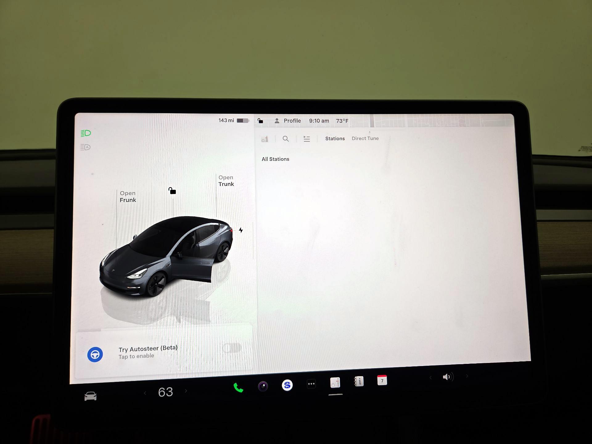 Thumbnail: 2023 Tesla Model 3 - 15