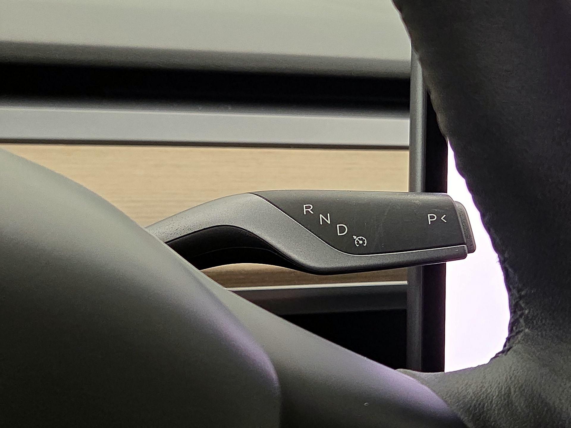 Thumbnail: 2023 Tesla Model 3 - 17