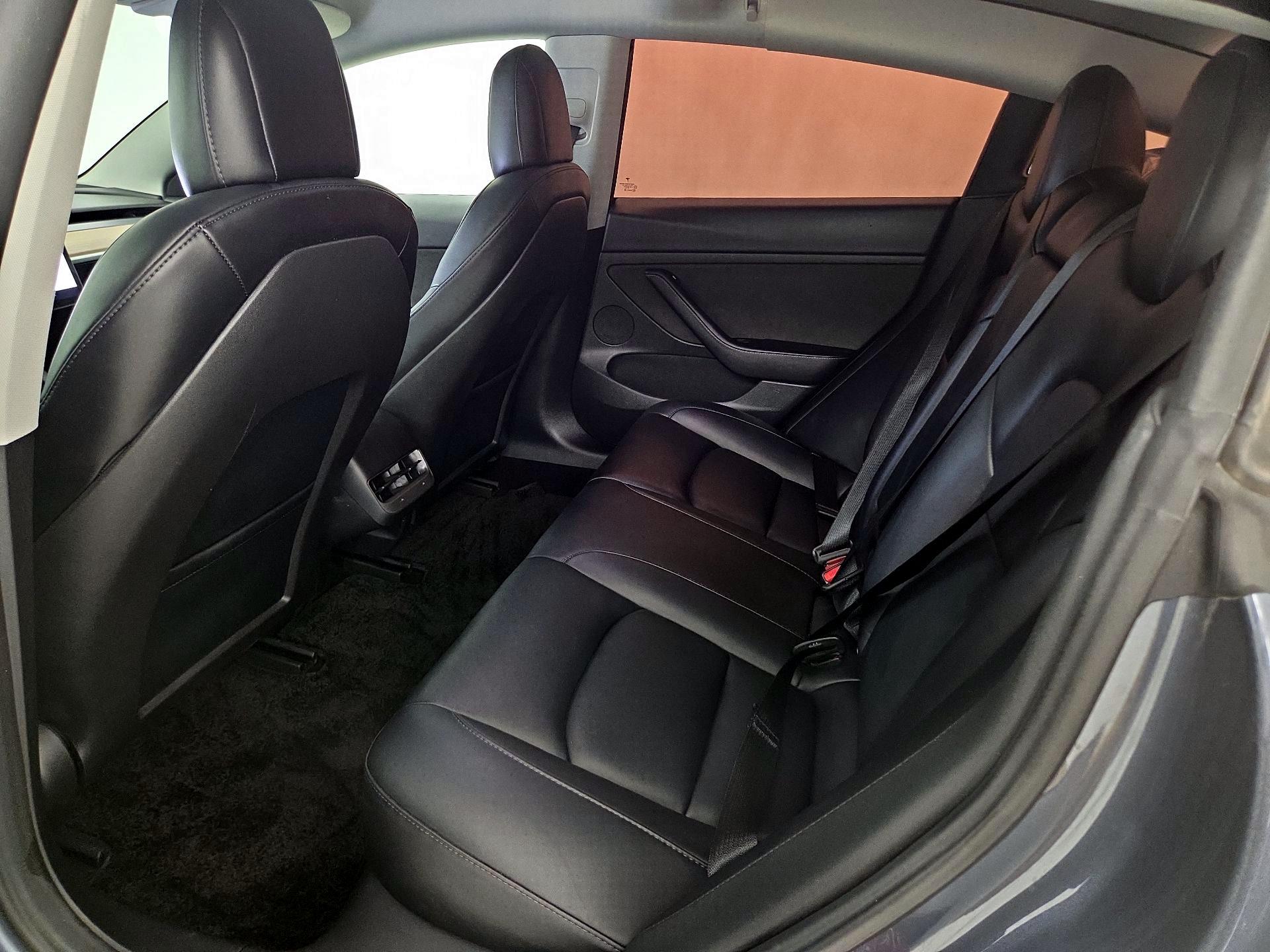 Thumbnail: 2023 Tesla Model 3 - 19