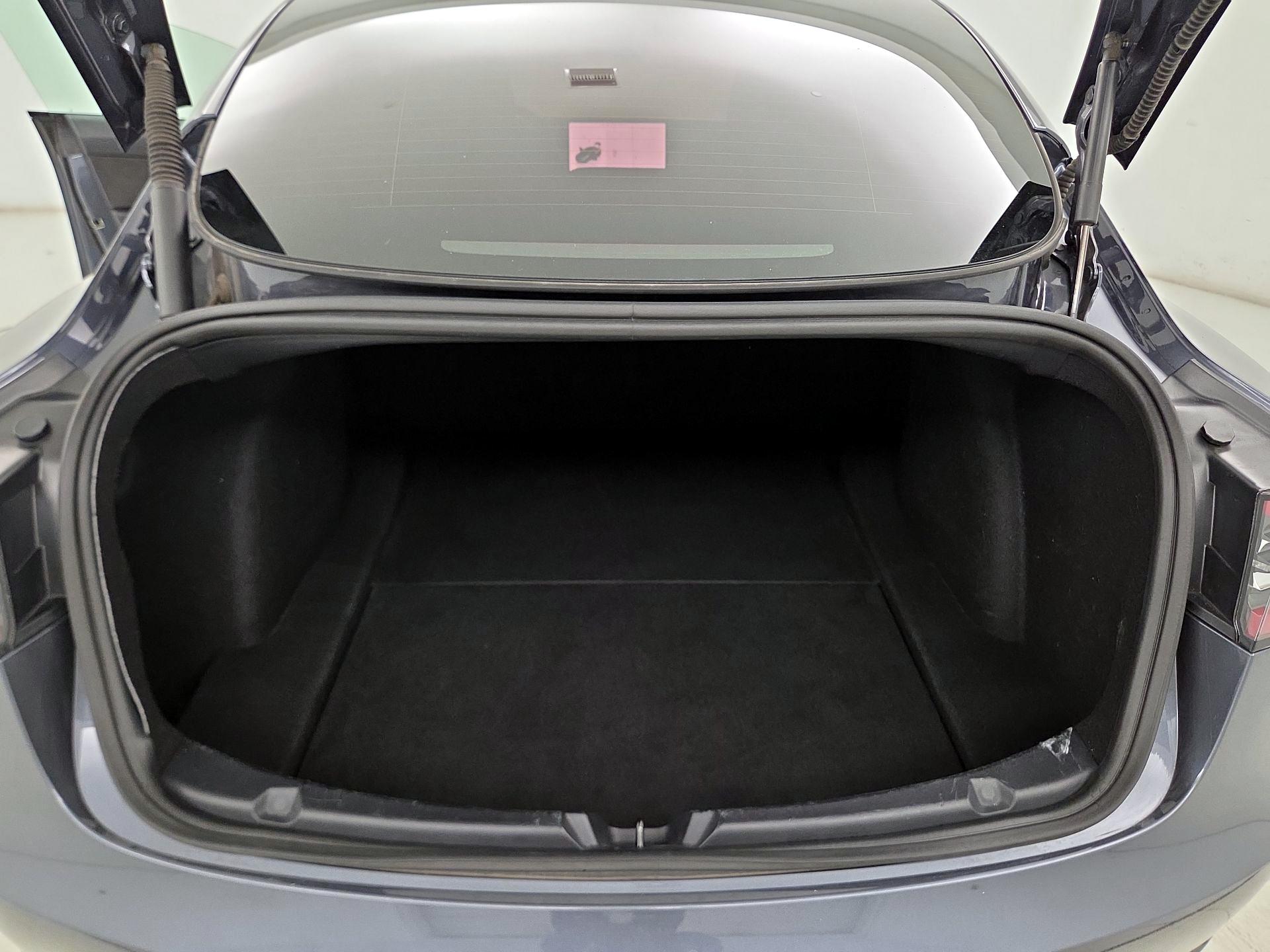 Thumbnail: 2023 Tesla Model 3 - 20