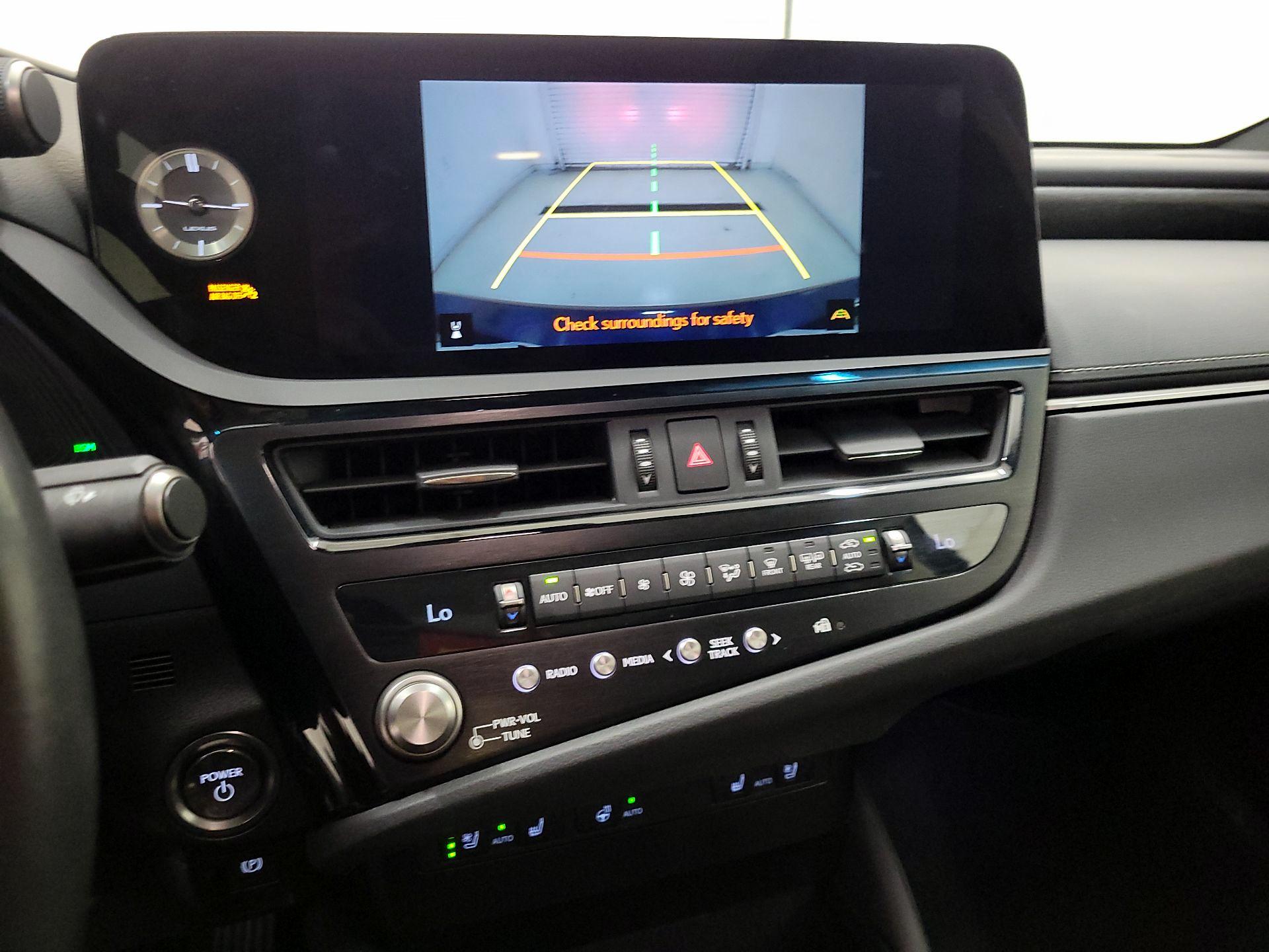 Thumbnail: 2024 Lexus ES - 15