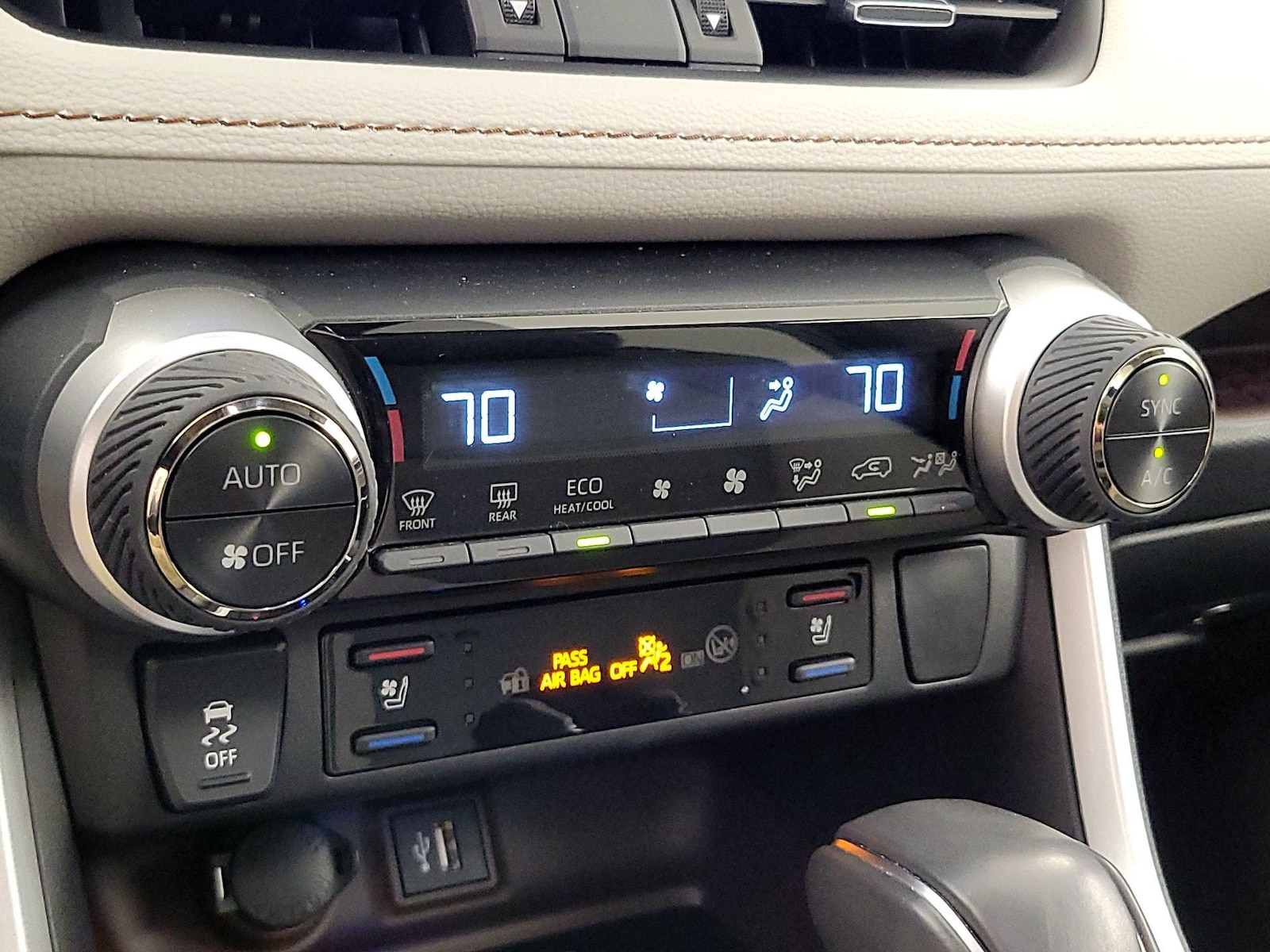 2024 Toyota RAV4 Limited - Photo 17
