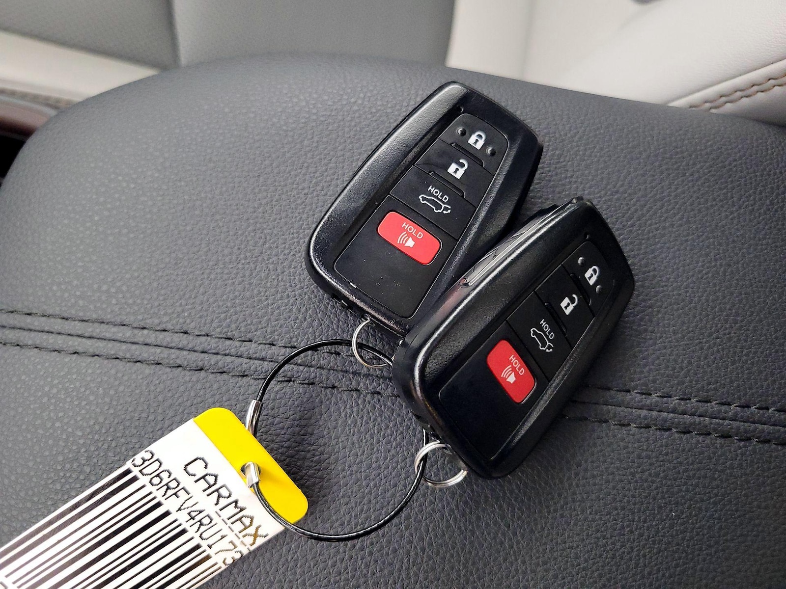 2024 Toyota RAV4 Limited - Photo 24