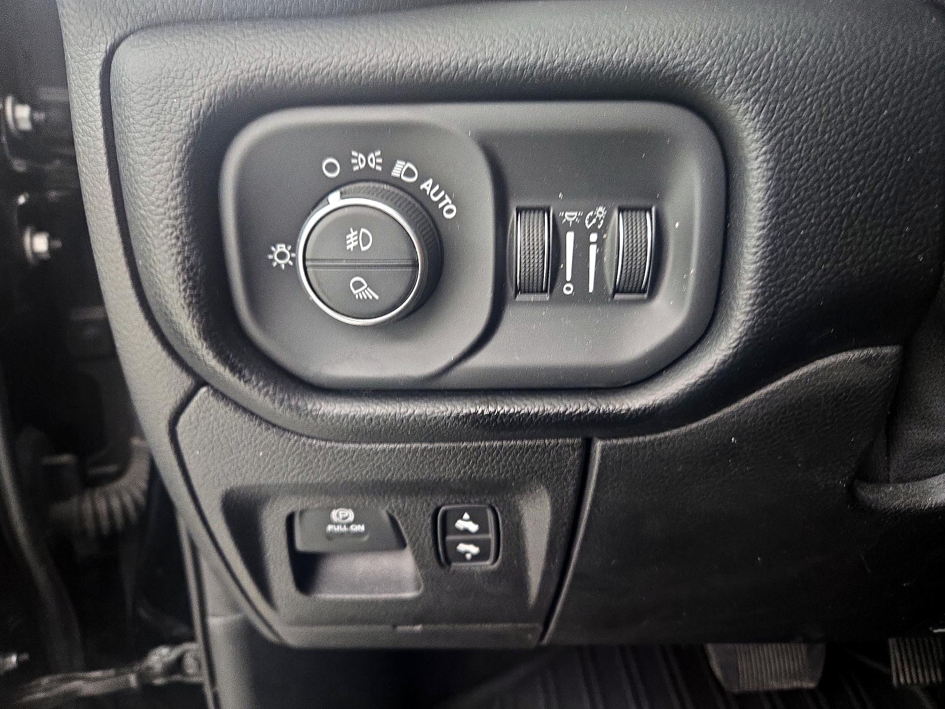 Thumbnail: 2021 RAM 1500 - 13