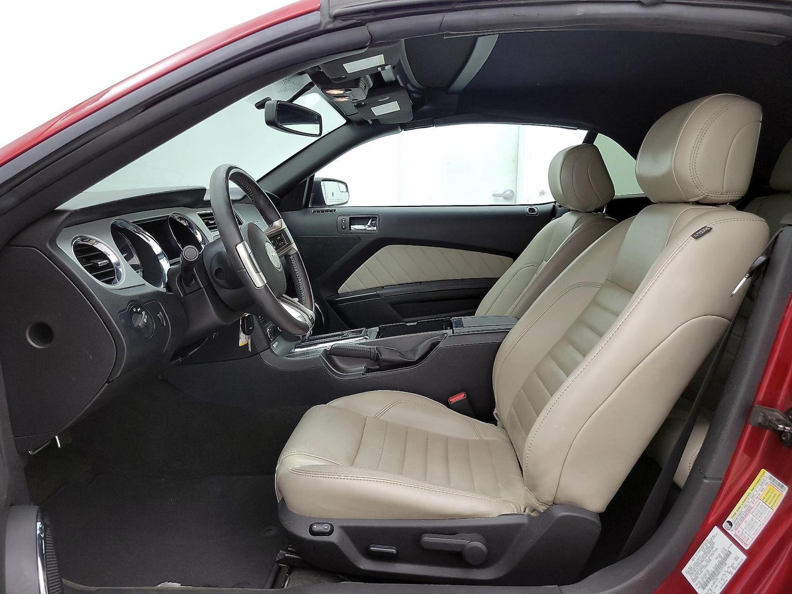 2014 Ford Mustang V6 Premium - Photo 12