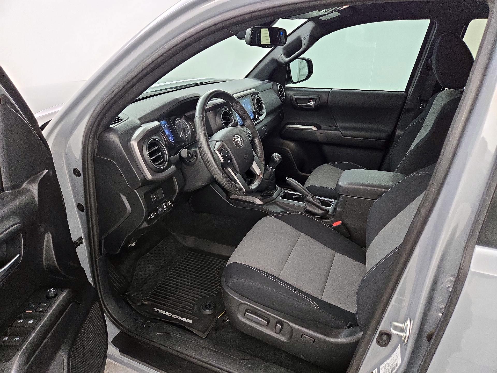 Thumbnail: 2021 Toyota Tacoma - 11