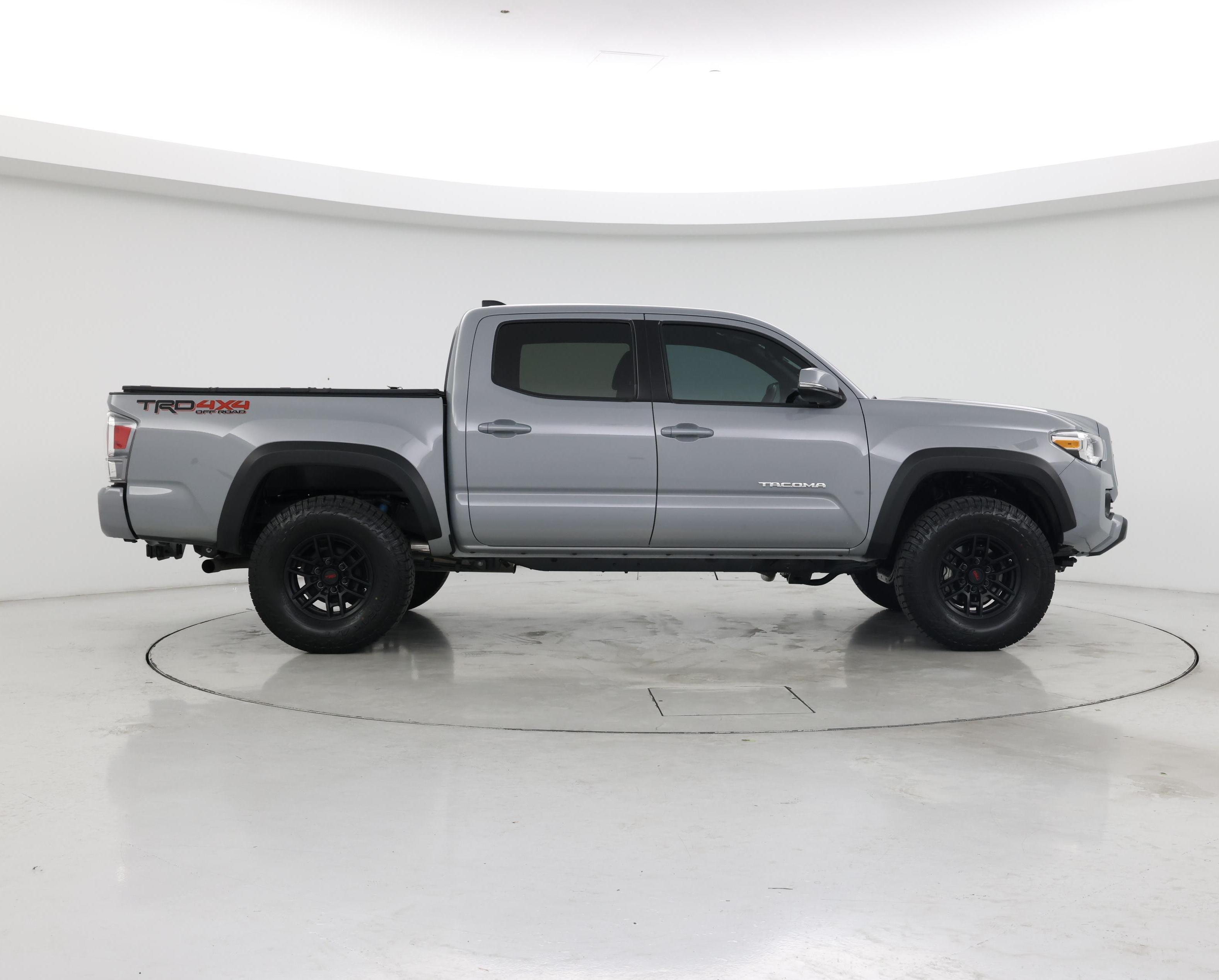 Thumbnail: 2021 Toyota Tacoma - 7