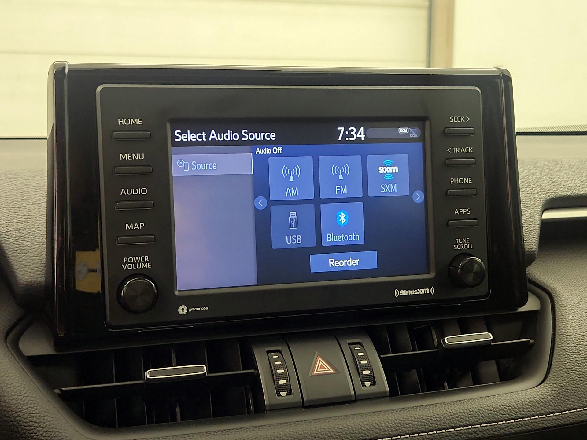 Thumbnail: 2020 Toyota RAV4 - 15