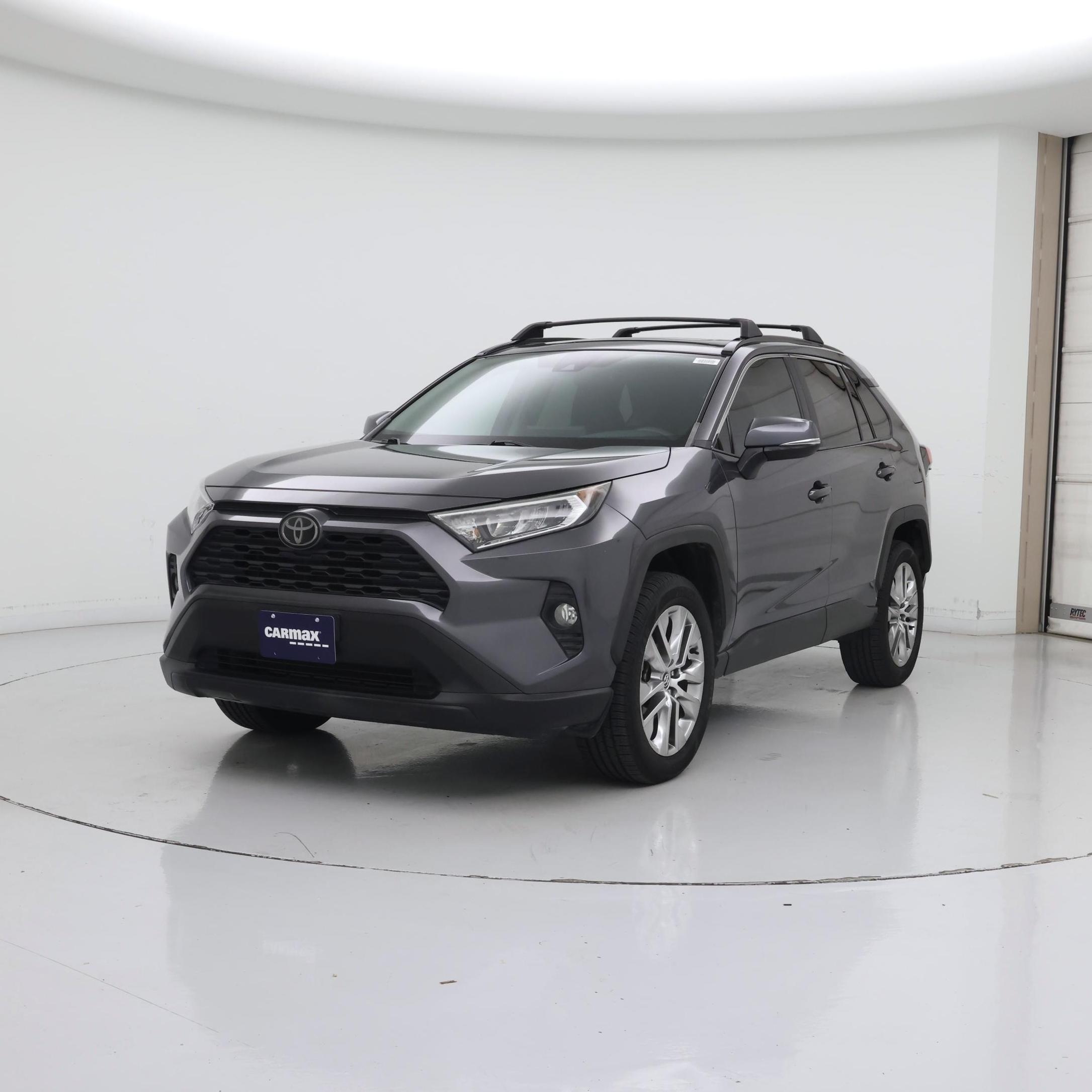 Thumbnail: 2020 Toyota RAV4 - 4
