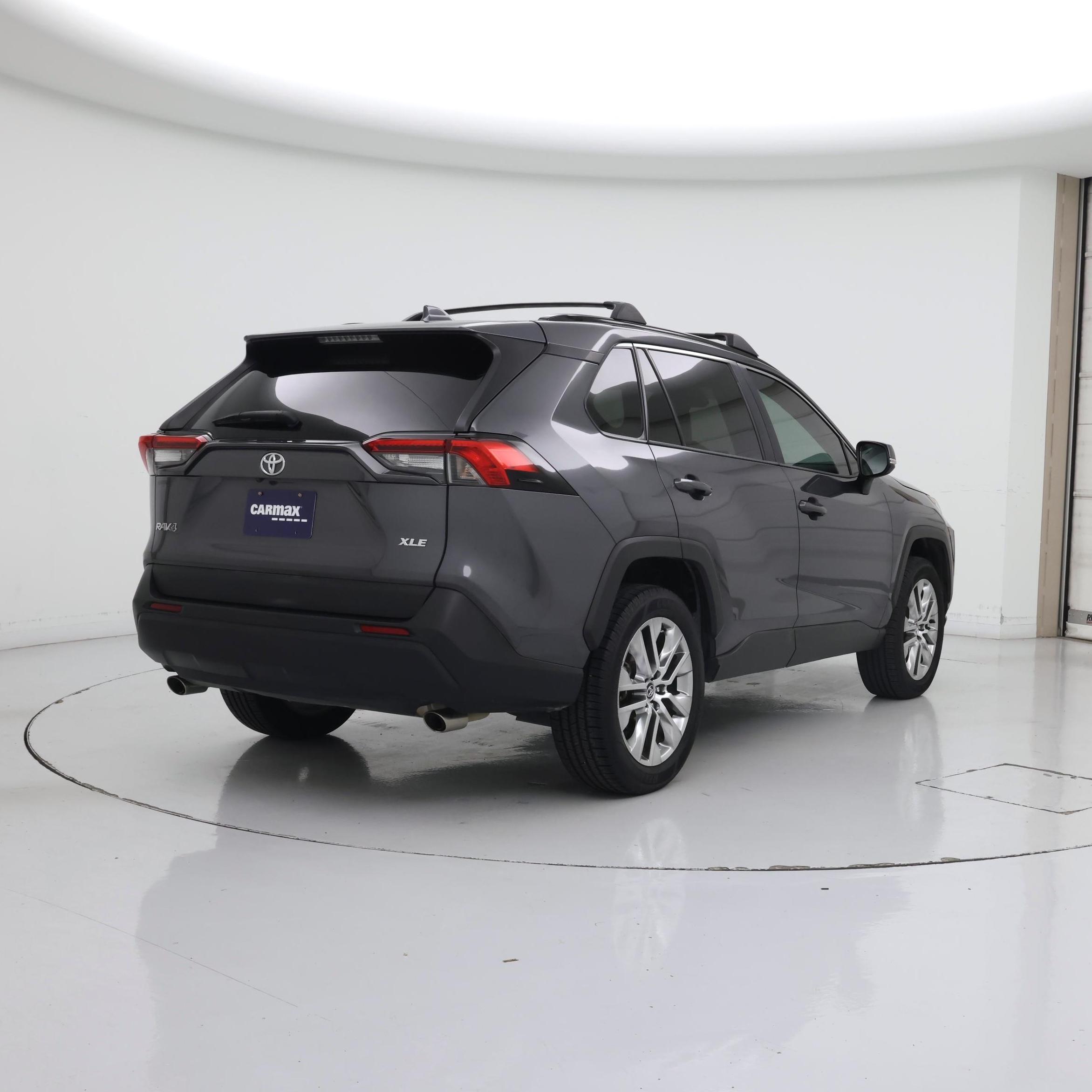 Thumbnail: 2020 Toyota RAV4 - 8