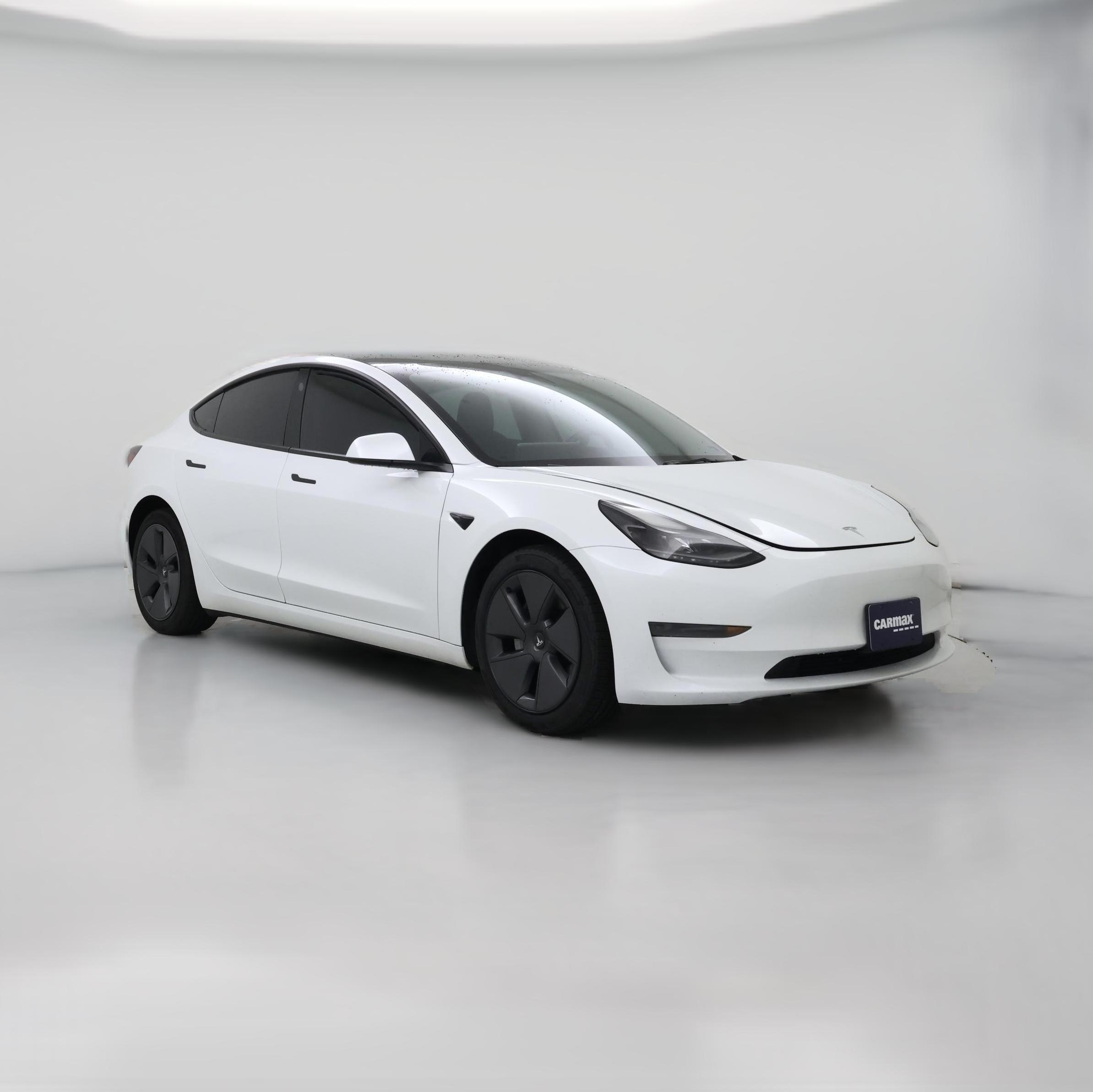 Thumbnail: 2023 Tesla Model 3 - 1