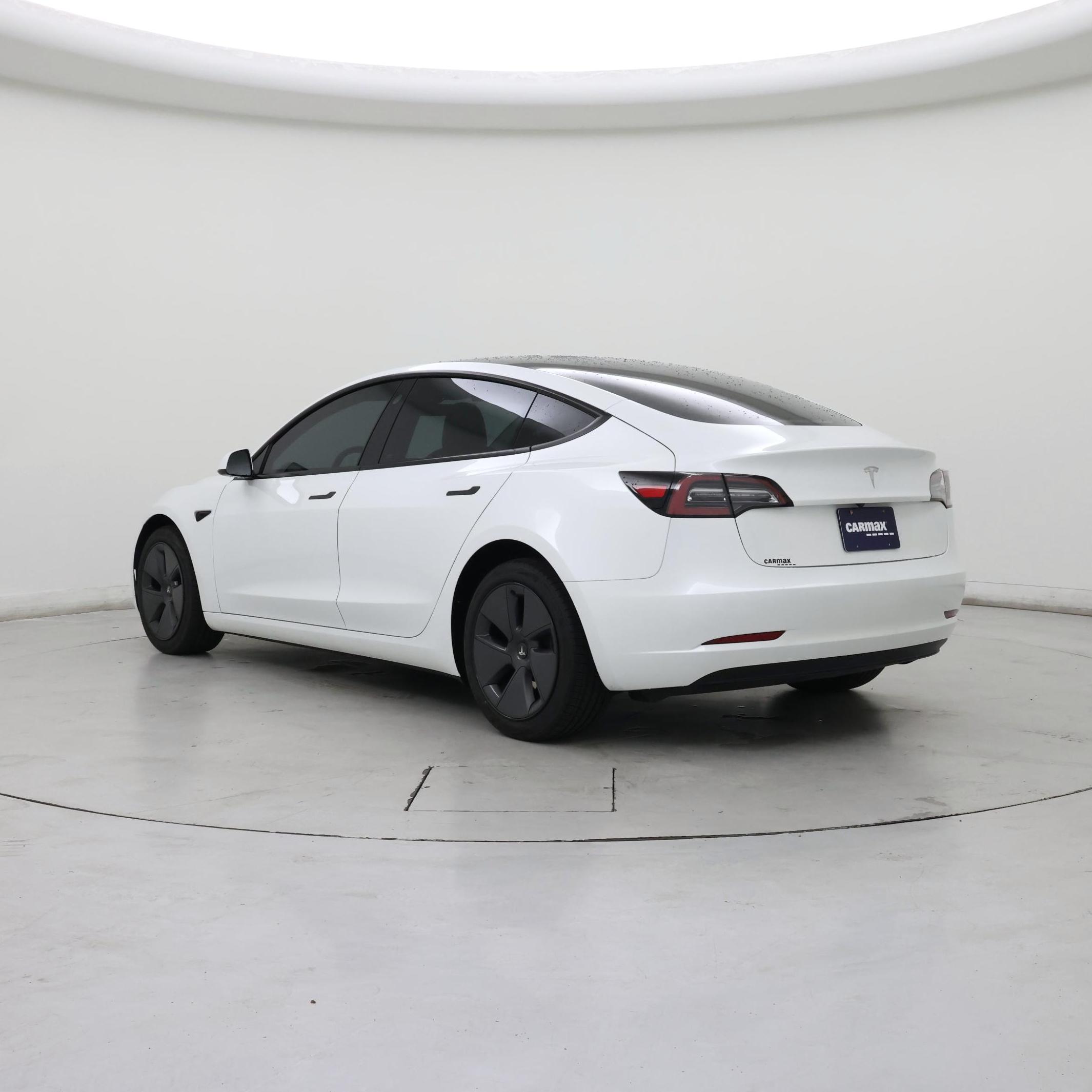 Thumbnail: 2023 Tesla Model 3 - 2
