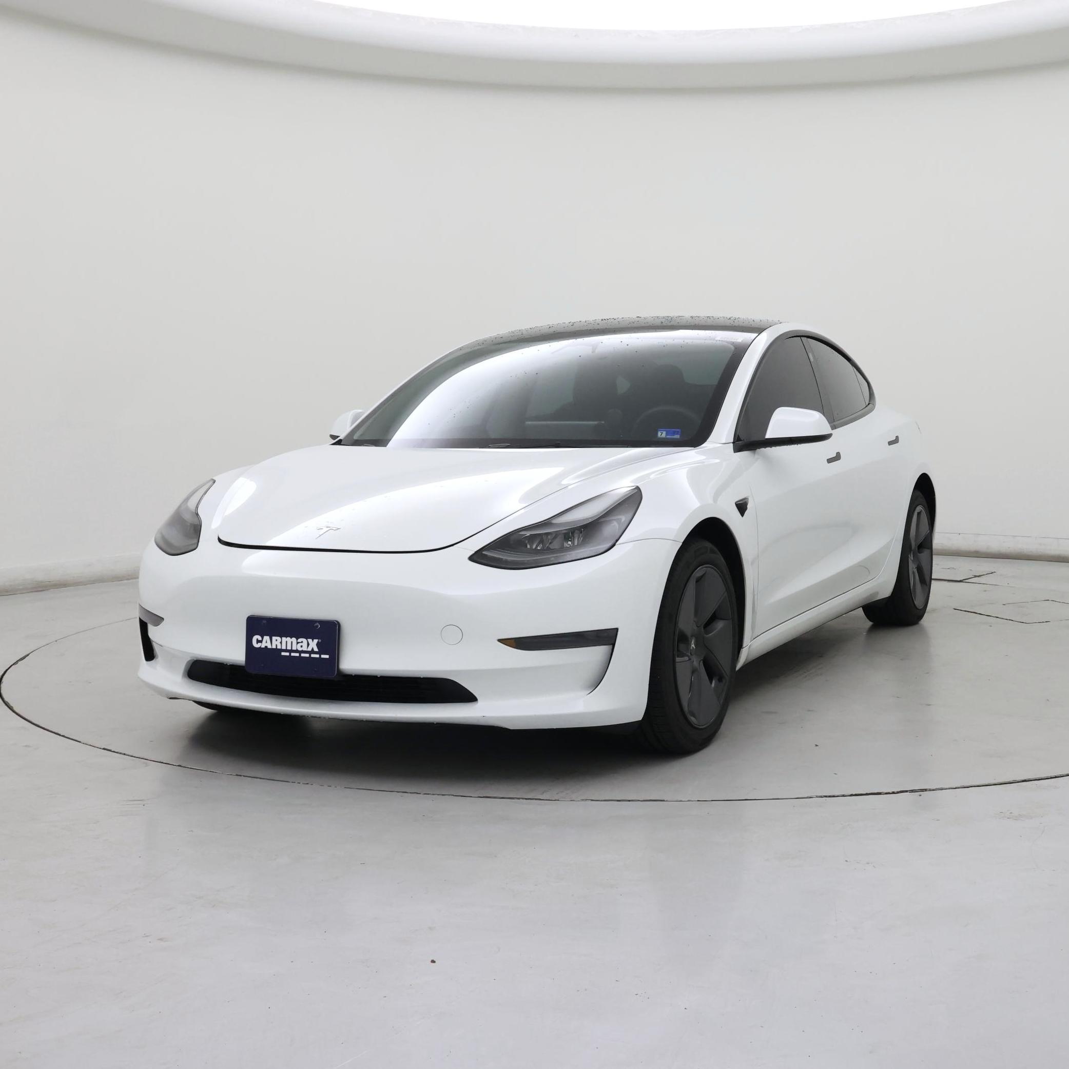 Thumbnail: 2023 Tesla Model 3 - 4