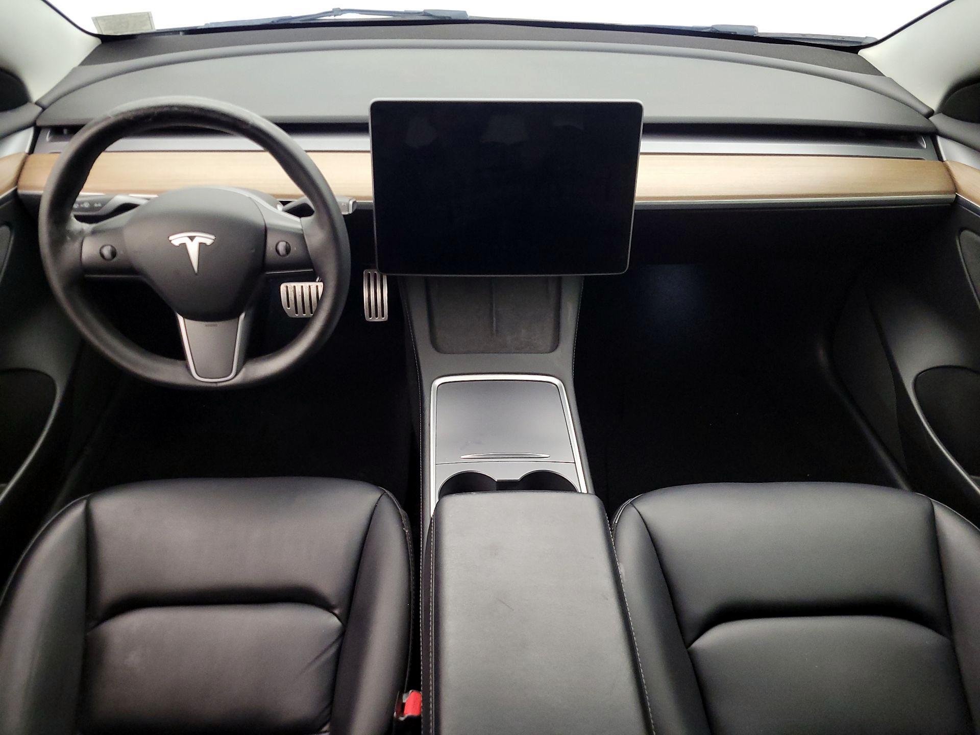 Thumbnail: 2023 Tesla Model 3 - 9
