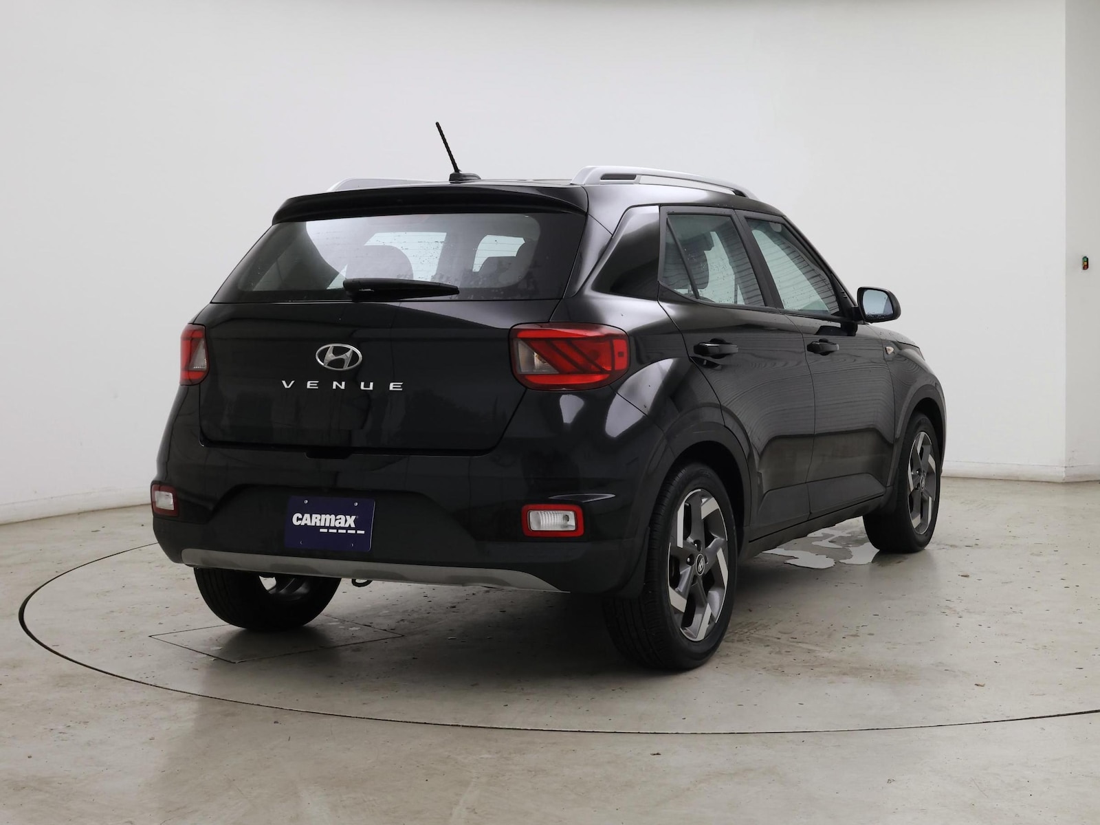 2023 Hyundai Venue SEL - Photo 9