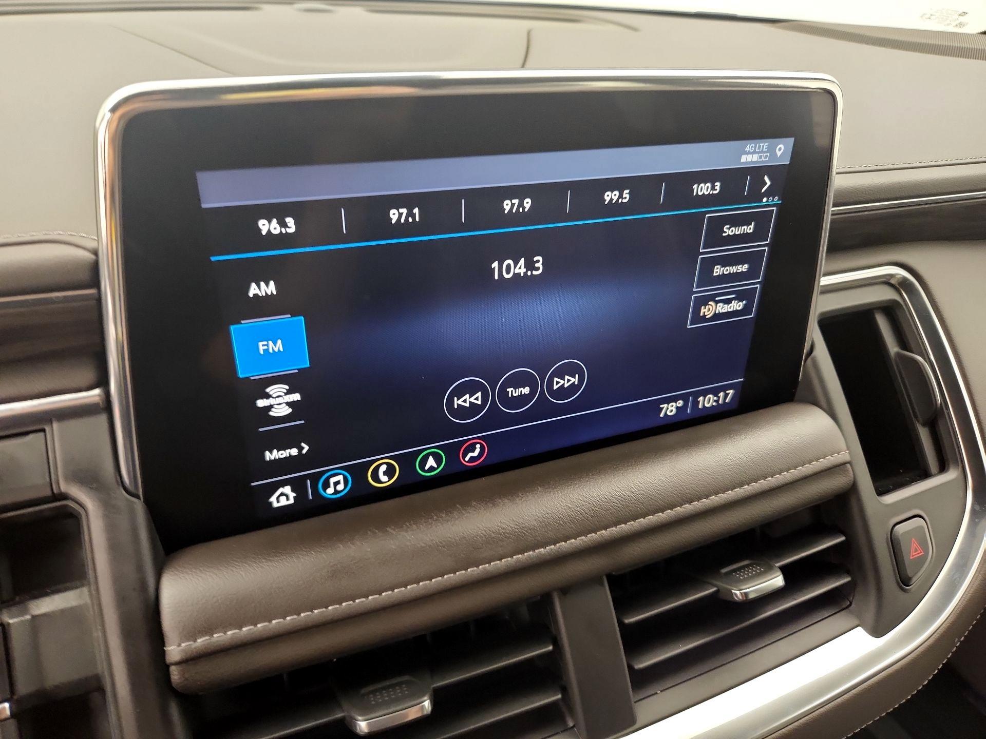 Thumbnail: 2021 Chevrolet Suburban - 16