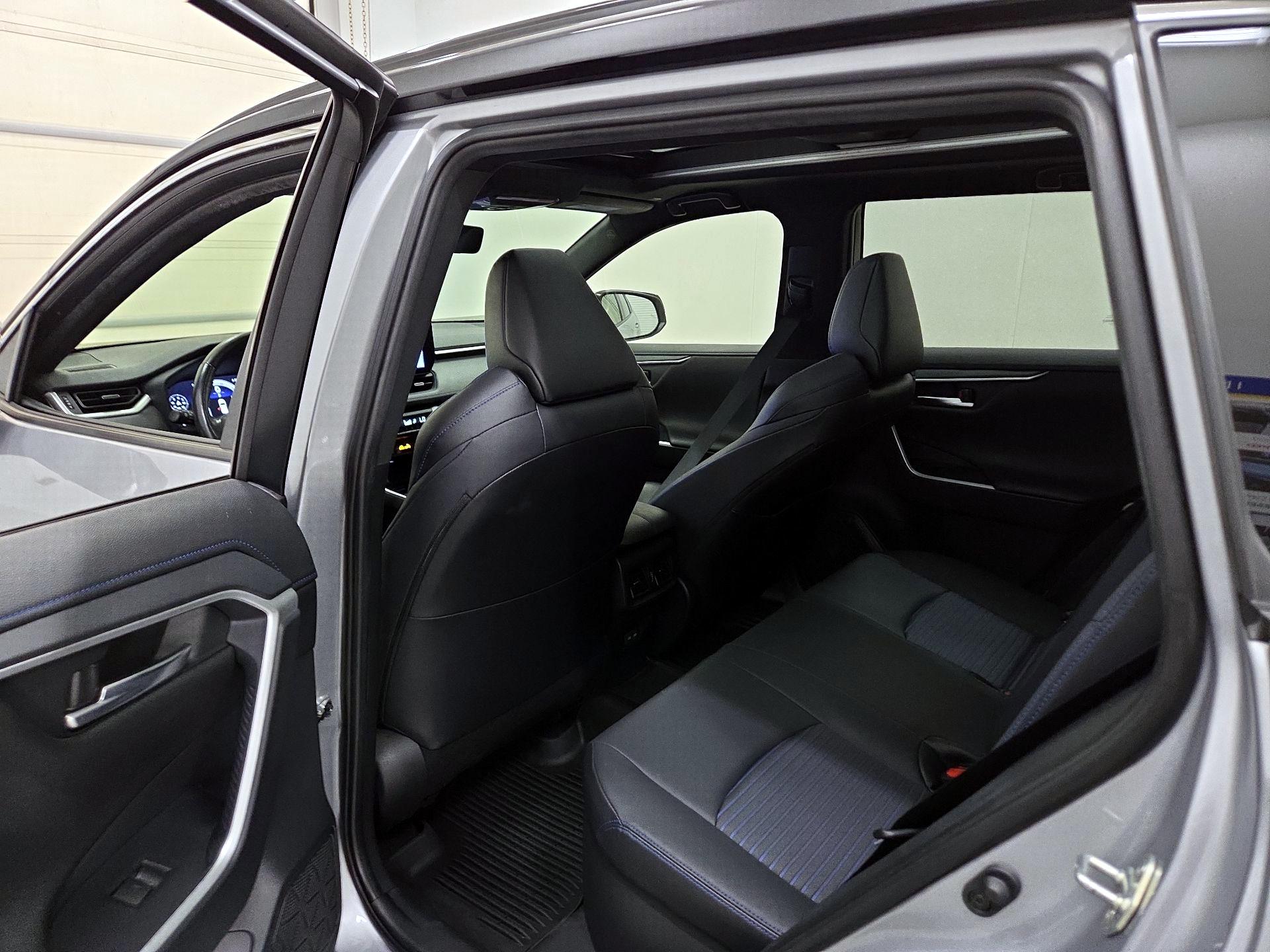 Thumbnail: 2024 Toyota RAV4 - 20