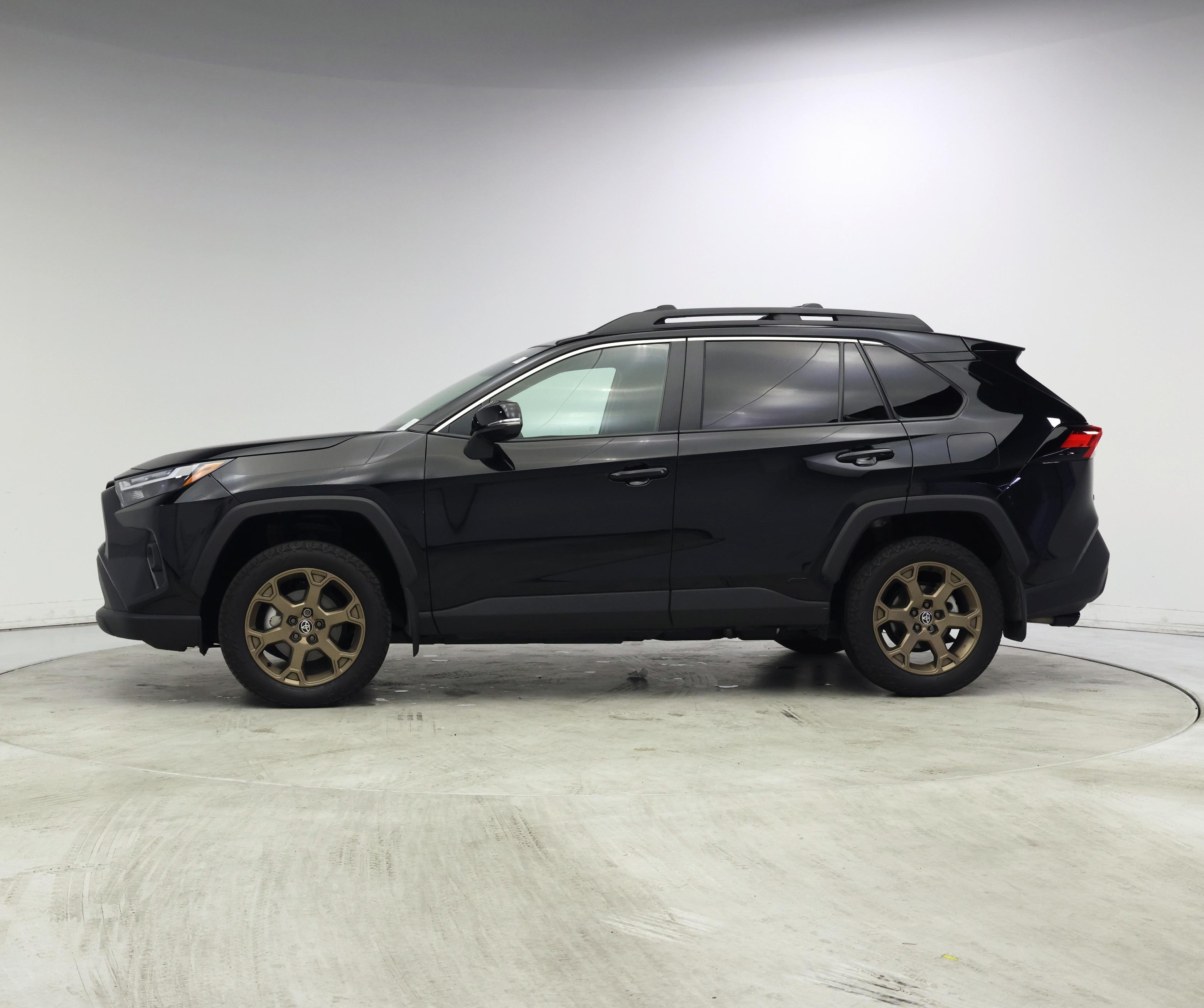 Thumbnail: 2025 Toyota RAV4 - 3