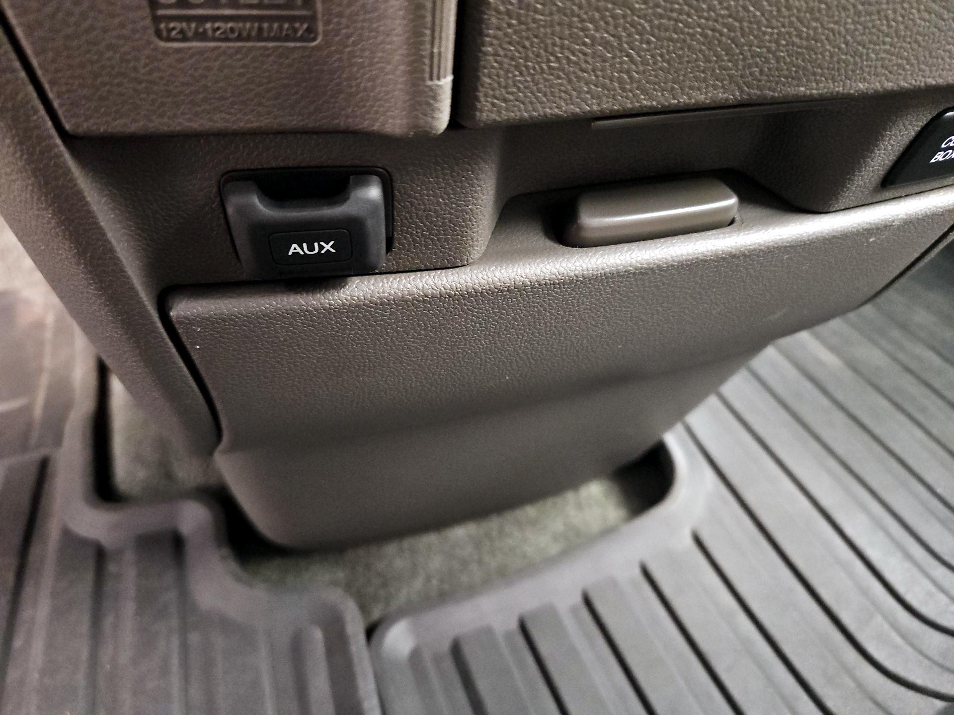 Thumbnail: 2016 Honda Odyssey - 18