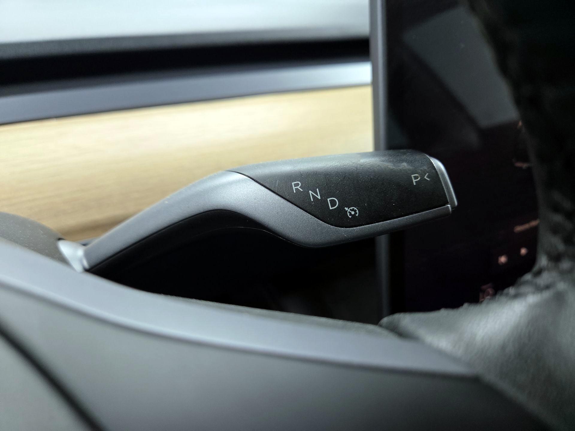 Thumbnail: 2023 Tesla Model 3 - 15