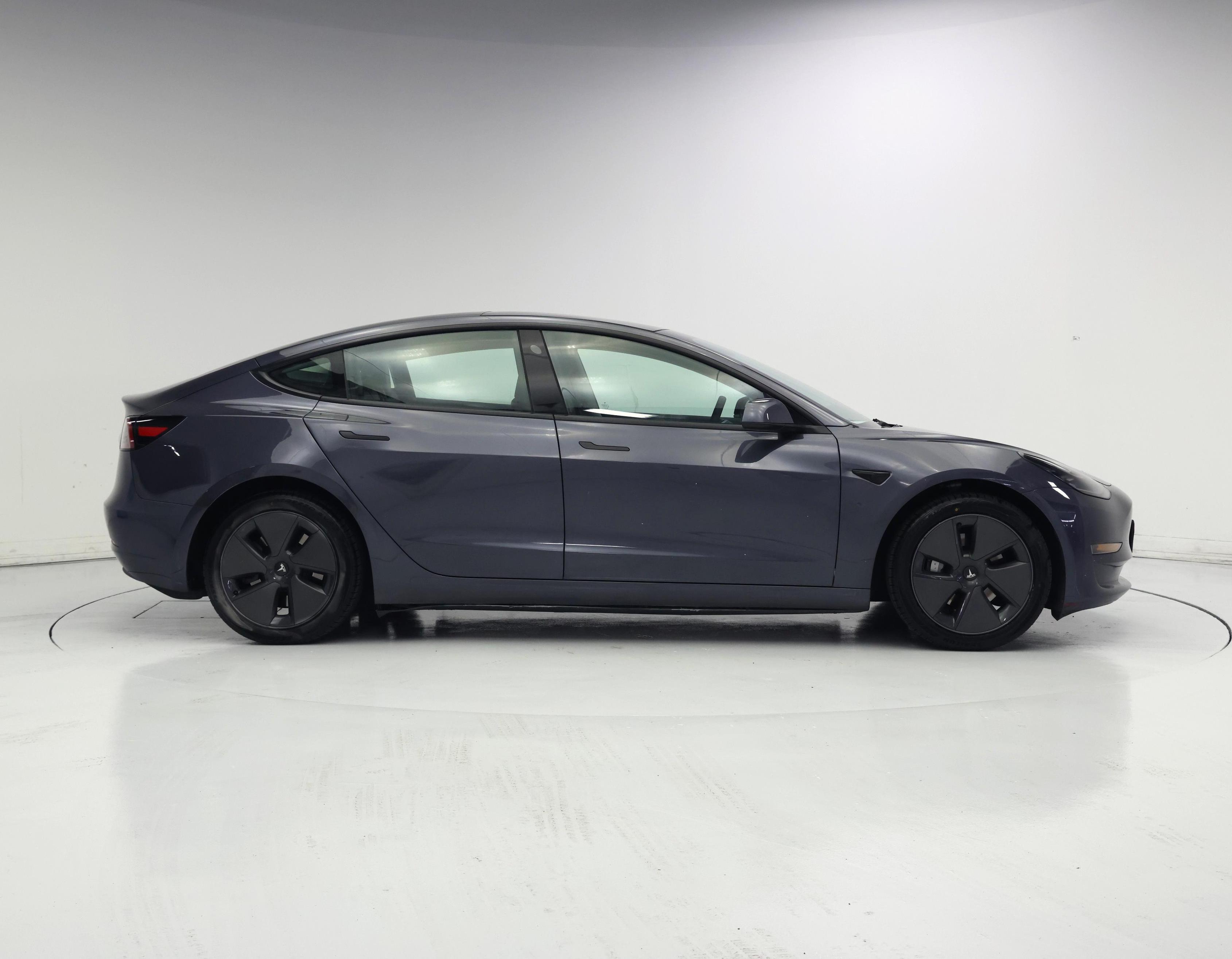 Thumbnail: 2023 Tesla Model 3 - 7