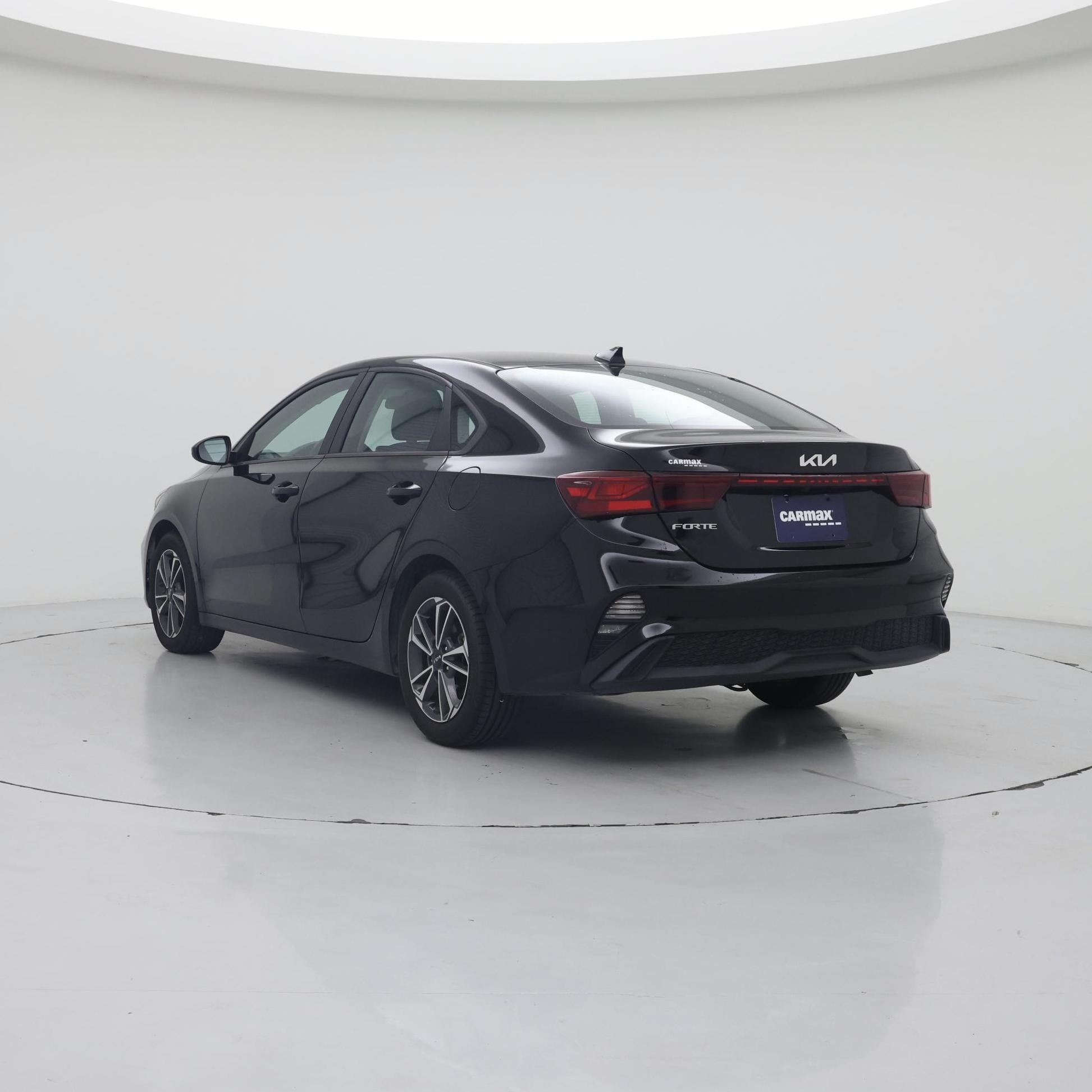 Thumbnail: 2022 Kia Forte - 2