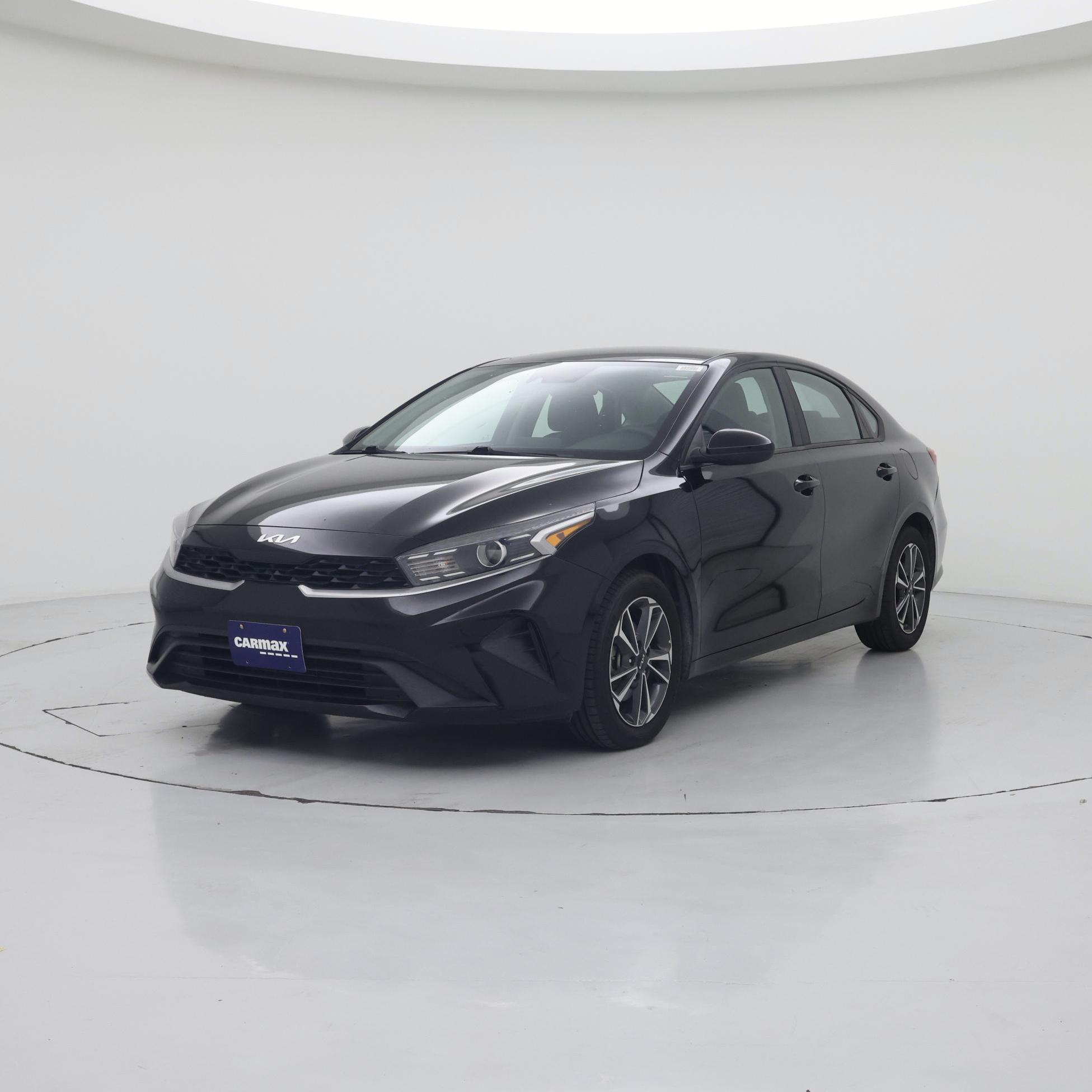 Thumbnail: 2022 Kia Forte - 4