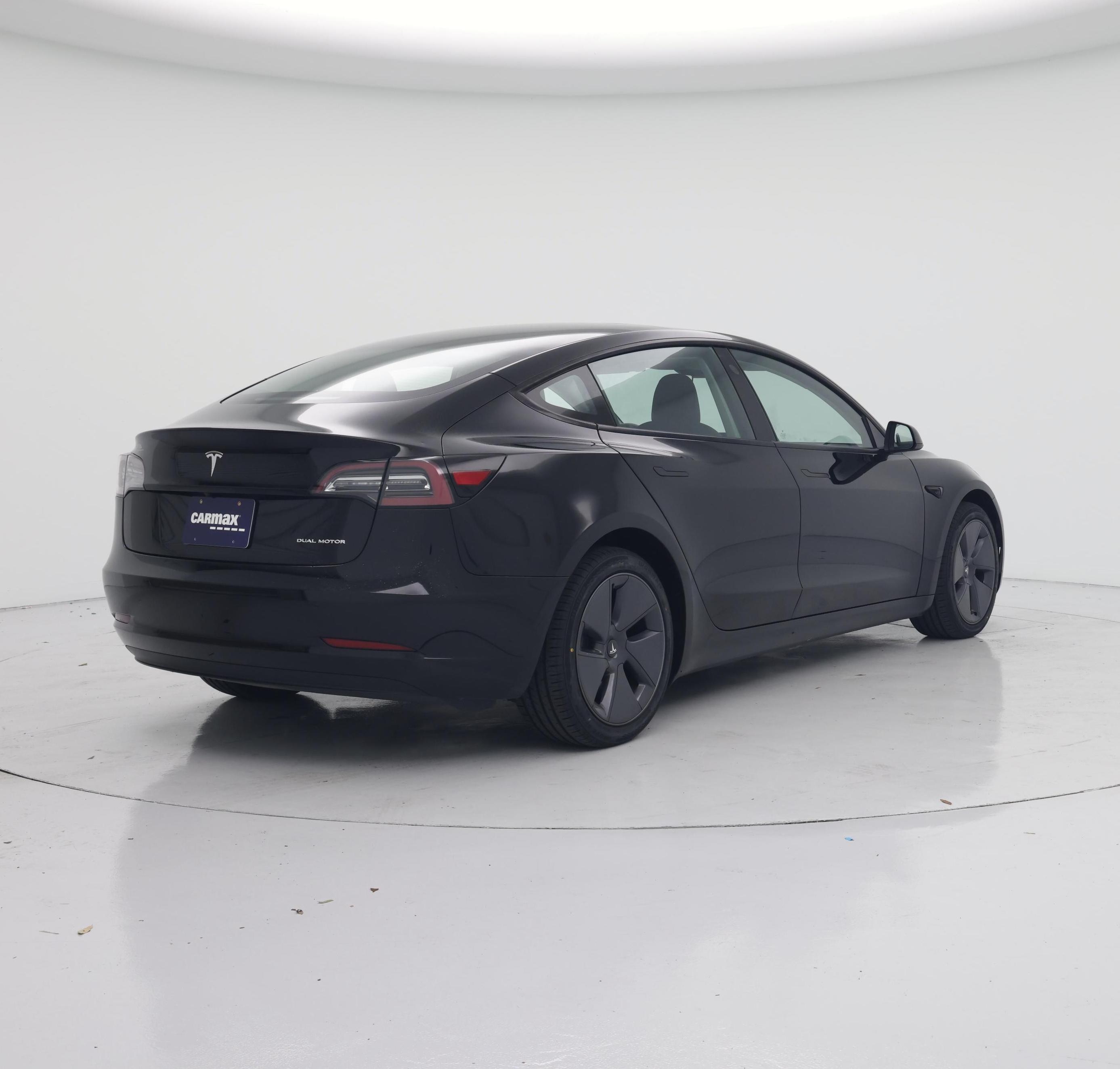 Thumbnail: 2023 Tesla Model 3 - 8