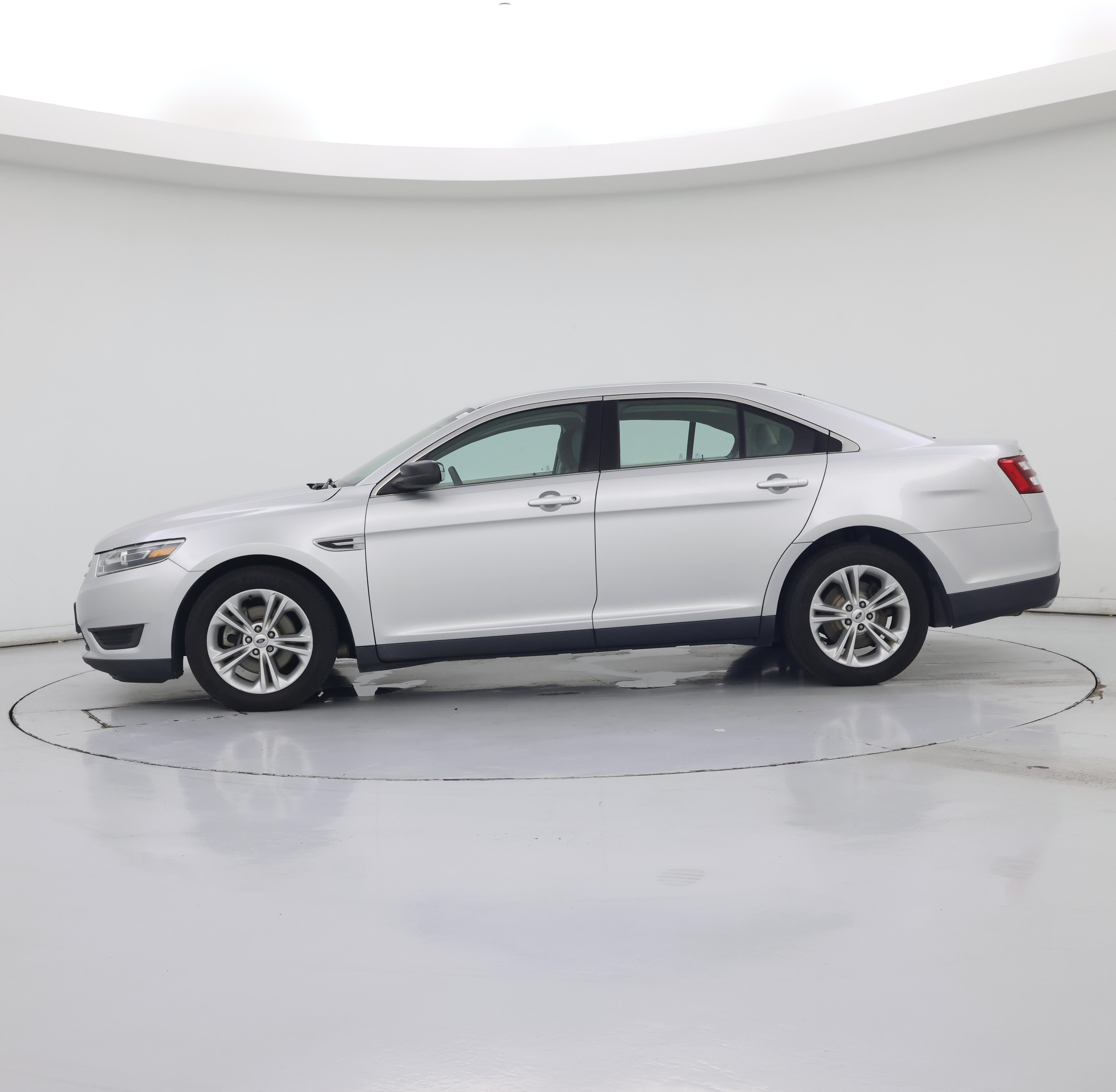 Thumbnail: 2018 Ford Taurus - 3