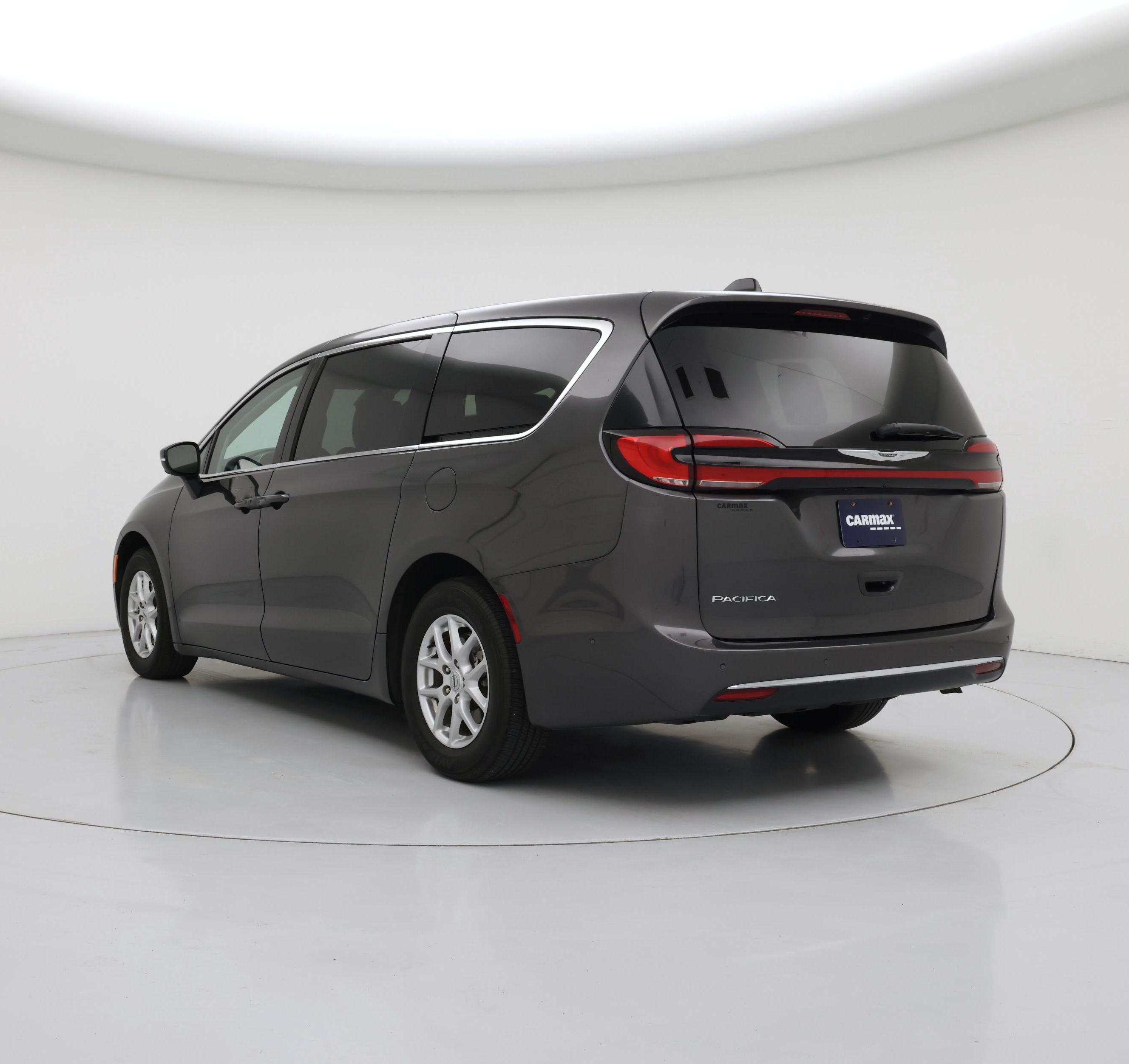 Thumbnail: 2023 Chrysler Pacifica - 2