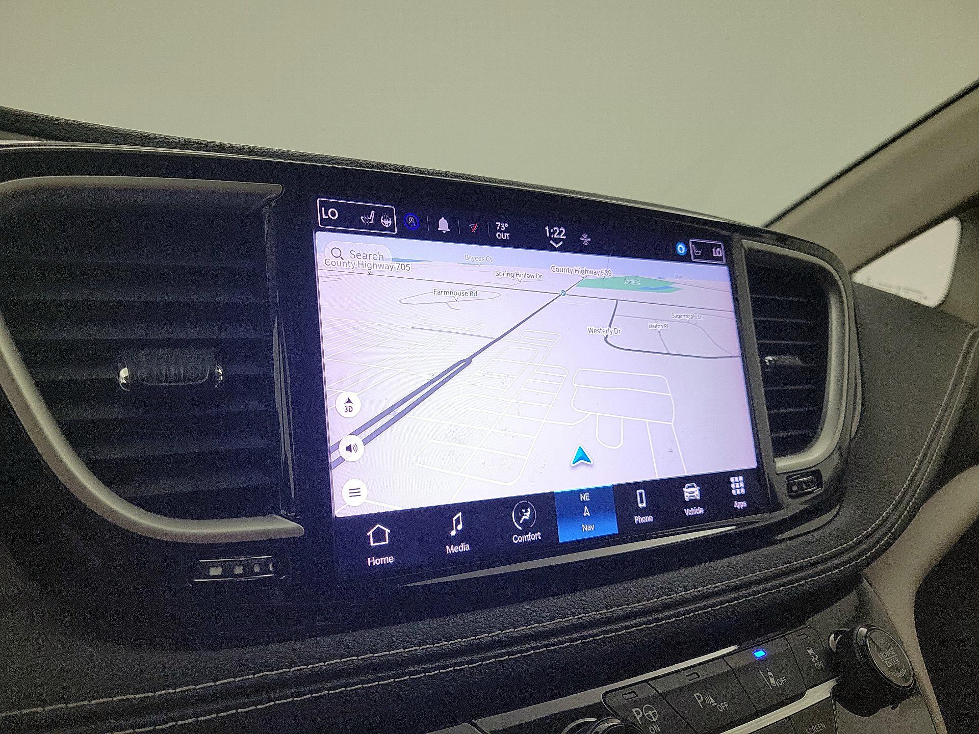 Thumbnail: 2022 Chrysler Pacifica - 14