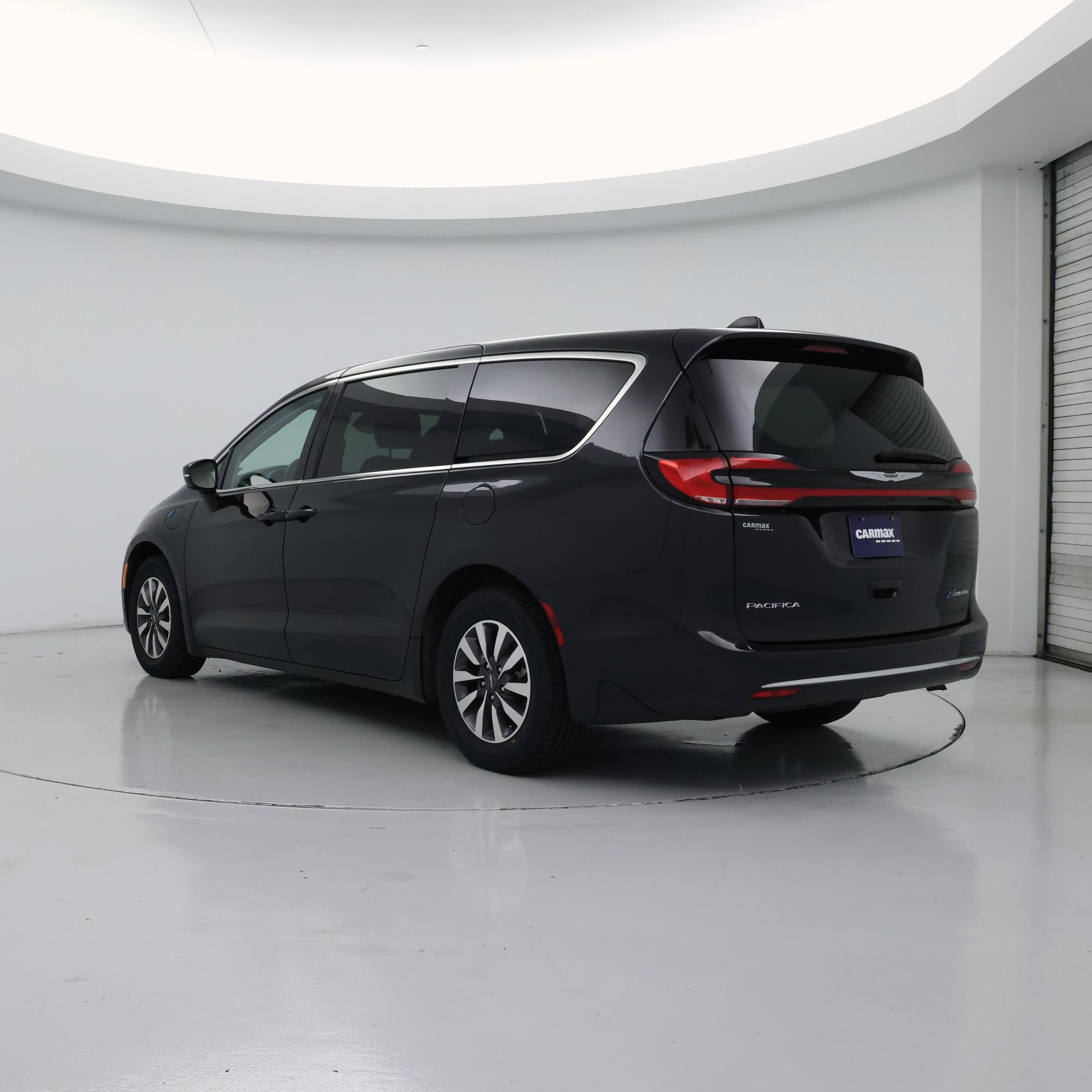 Thumbnail: 2022 Chrysler Pacifica - 2