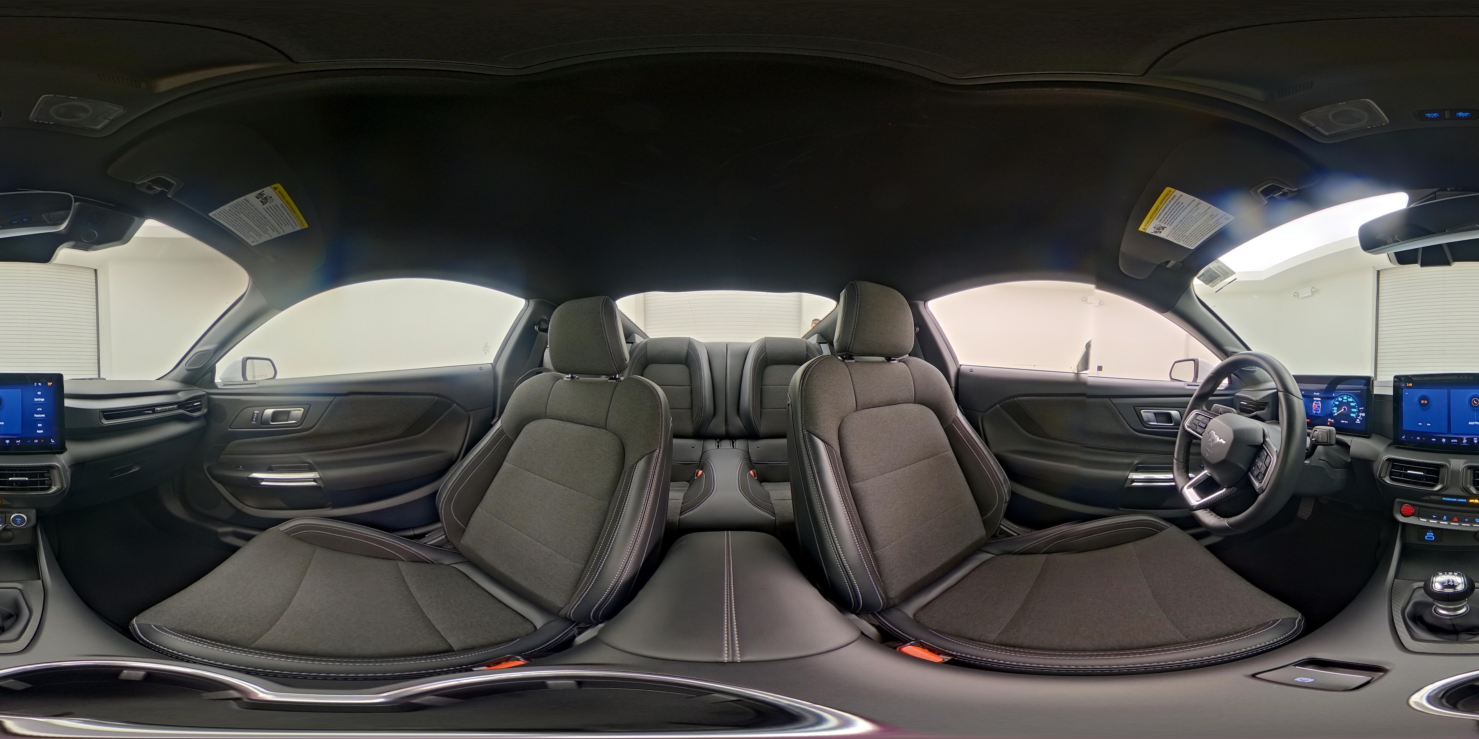 2024 Ford Mustang GT - Photo 22