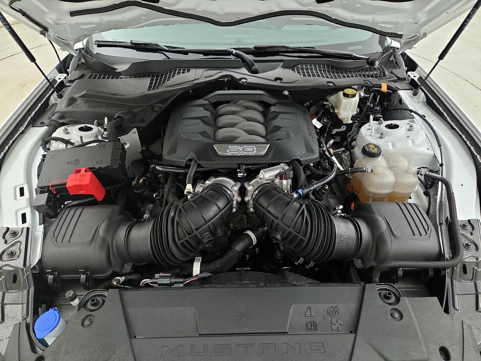 2024 Ford Mustang GT - Photo 20