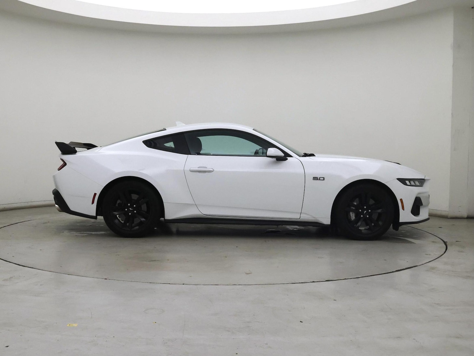 2024 Ford Mustang GT - Photo 8