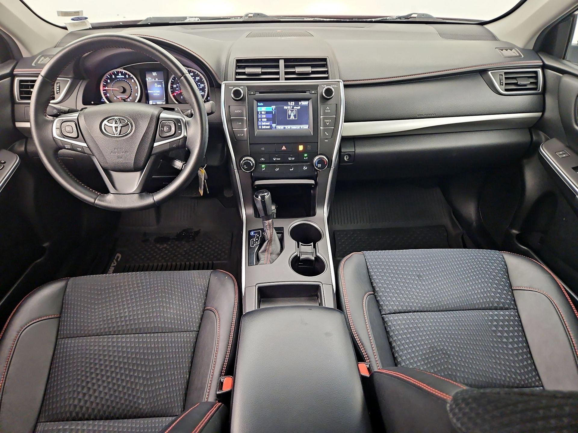 Thumbnail: 2015 Toyota Camry - 9