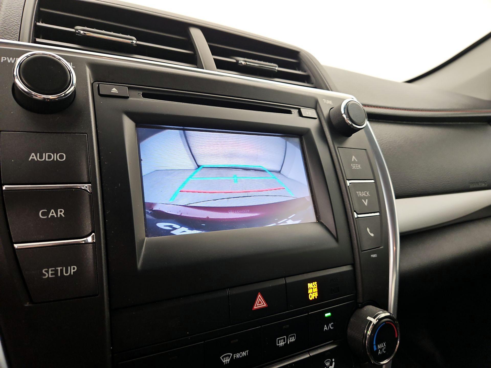 Thumbnail: 2015 Toyota Camry - 13