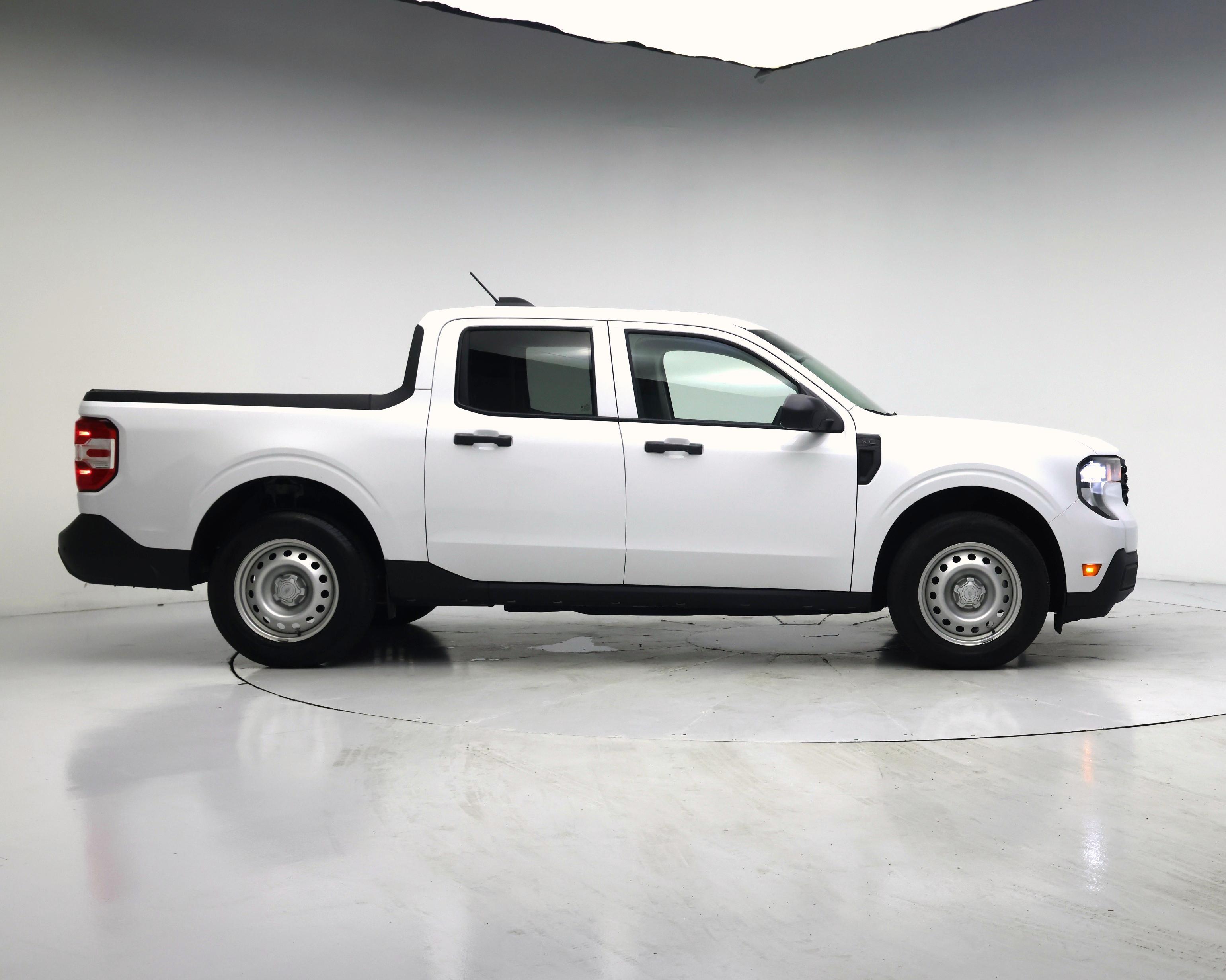 Thumbnail: 2025 Ford Maverick - 7