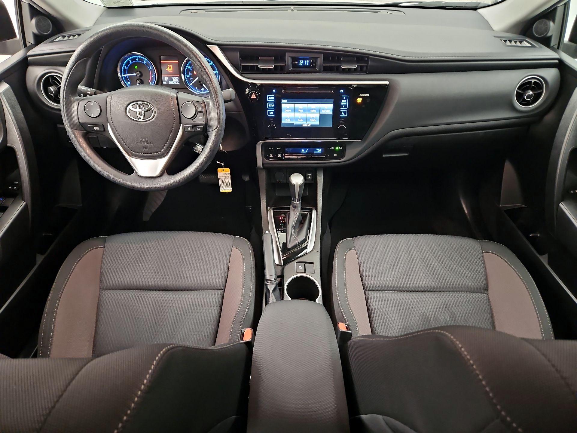 Thumbnail: 2017 Toyota Corolla - 9